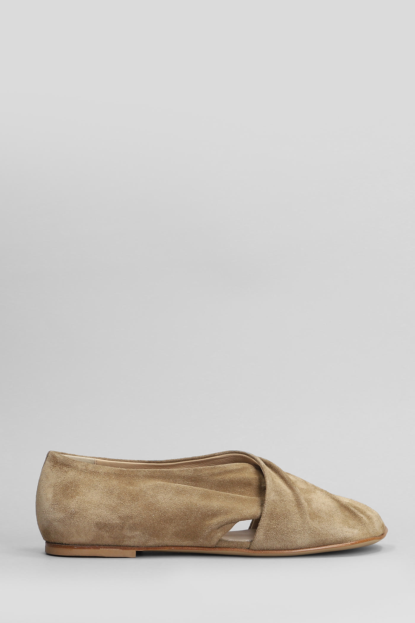 Ballet Flats In Camel Suede