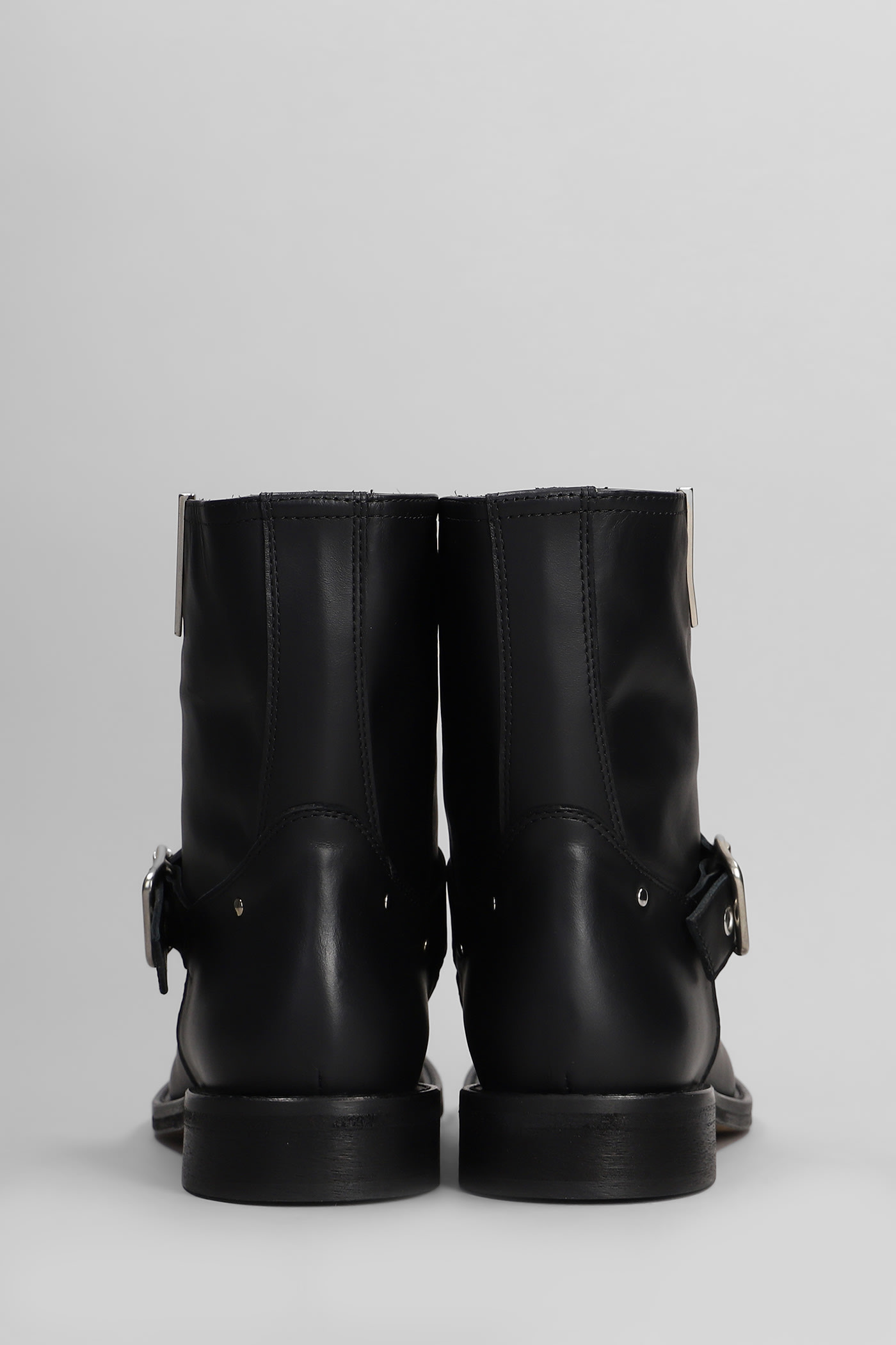 Shop Via Roma 15 Low Heels Ankle Boots In Black Leather