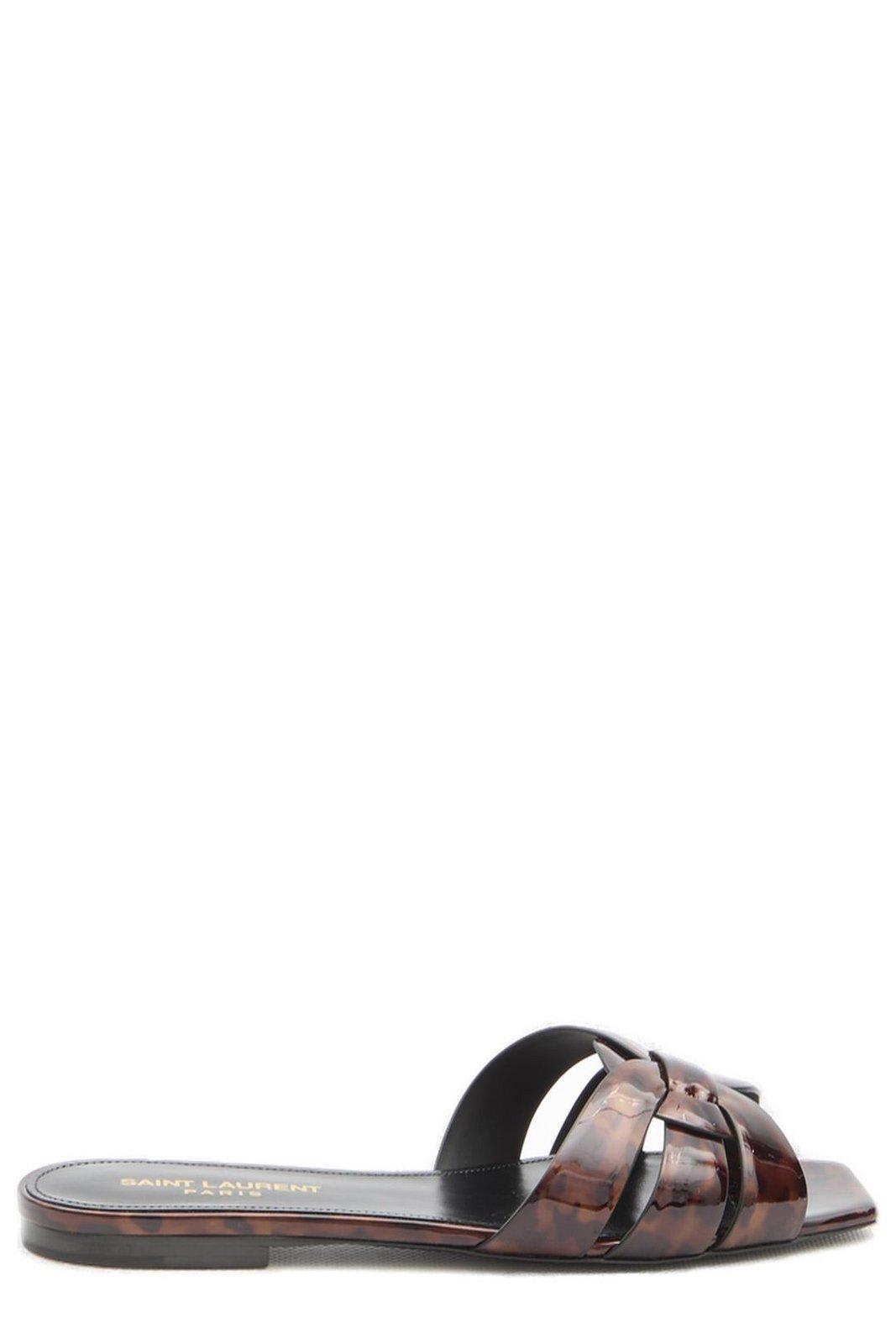 Saint Laurent Tribute Nu Pieds Patent Leather Flat Sandals In Marrone