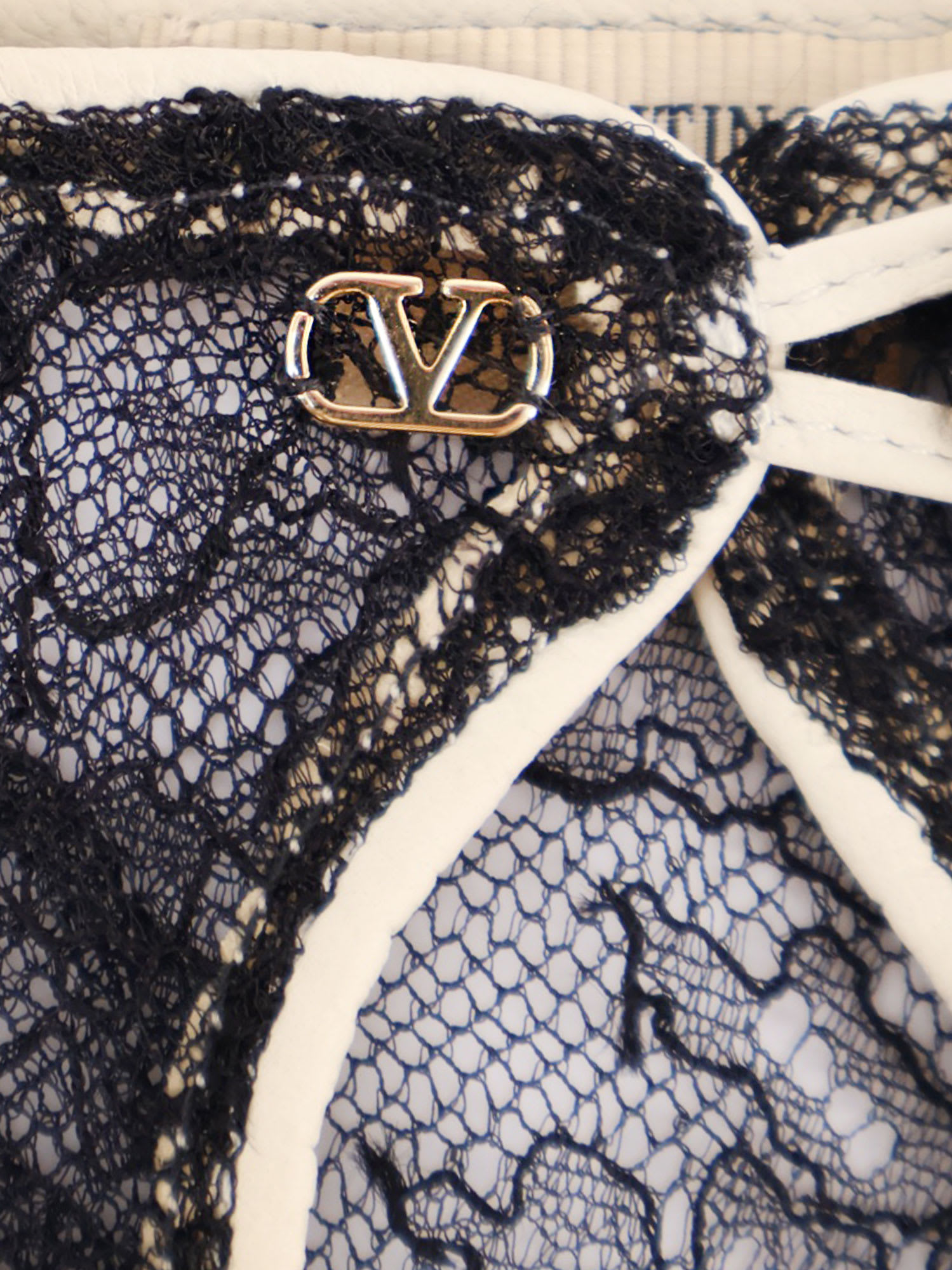 Valentino Lace Gloves With Leather Profiles In Animal Print