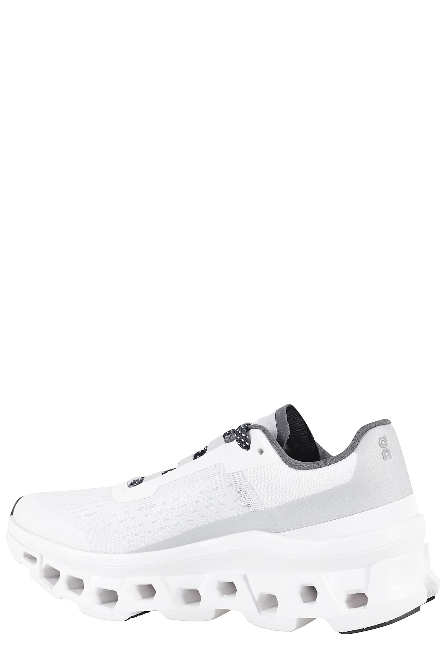 On Cloudmster In White