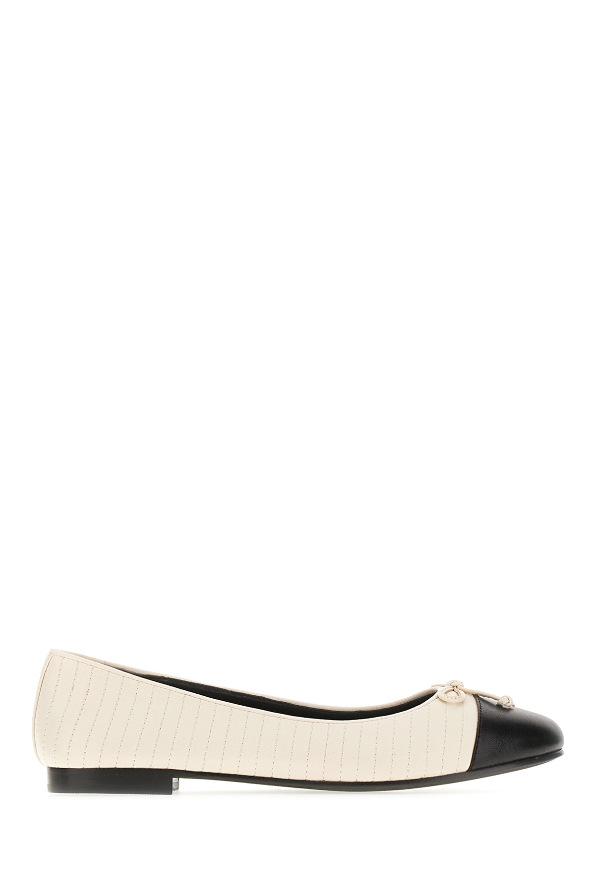 Tory Burch Two-tone Leather Cap-toe Ballerinas In Light Cream Perfect Black