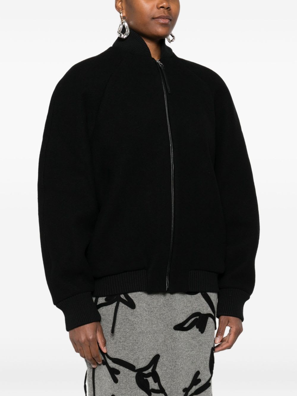 Jacquemus Bomber Le Blouson Pilu Negra Zip In Black