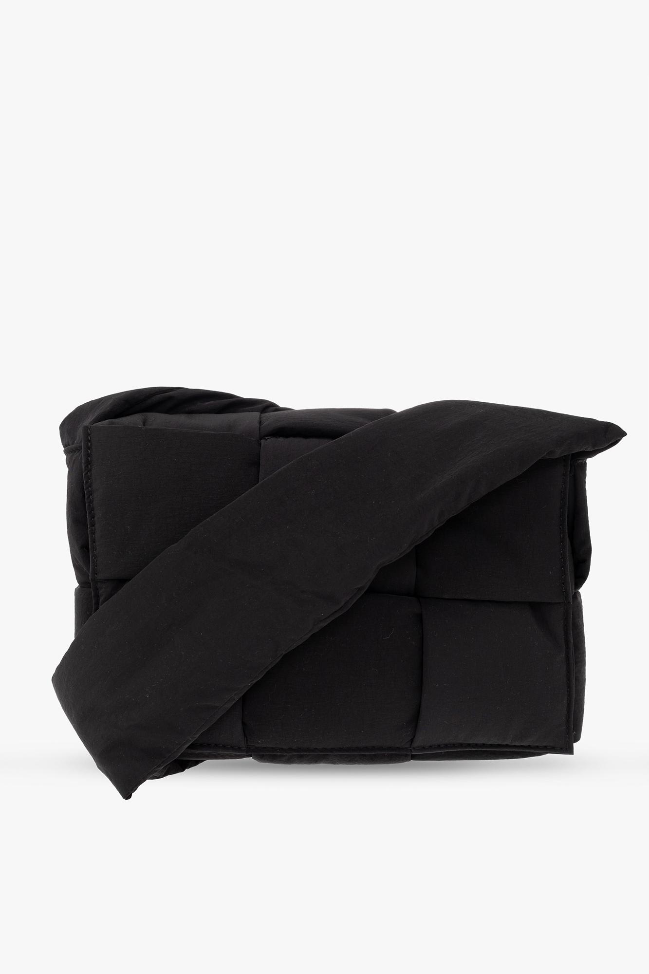 Bottega Veneta Cassette Medium Shoulder Bag In Black