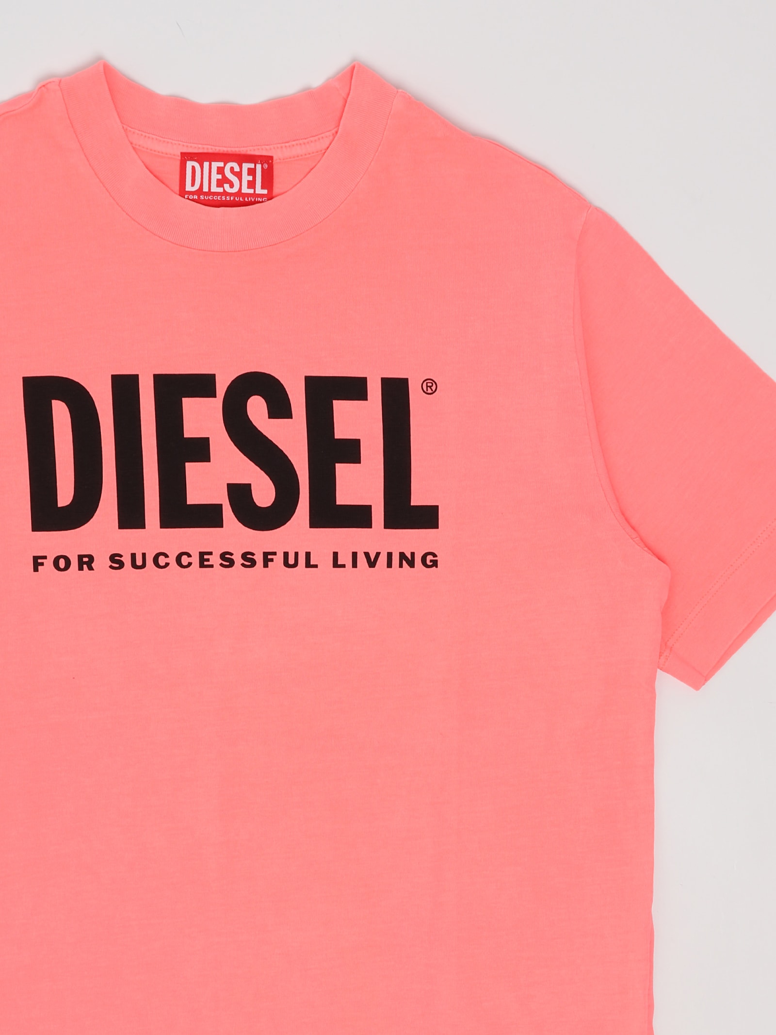 Shop Diesel T-shirt Tnuci T-shirt In Rosa Fluo