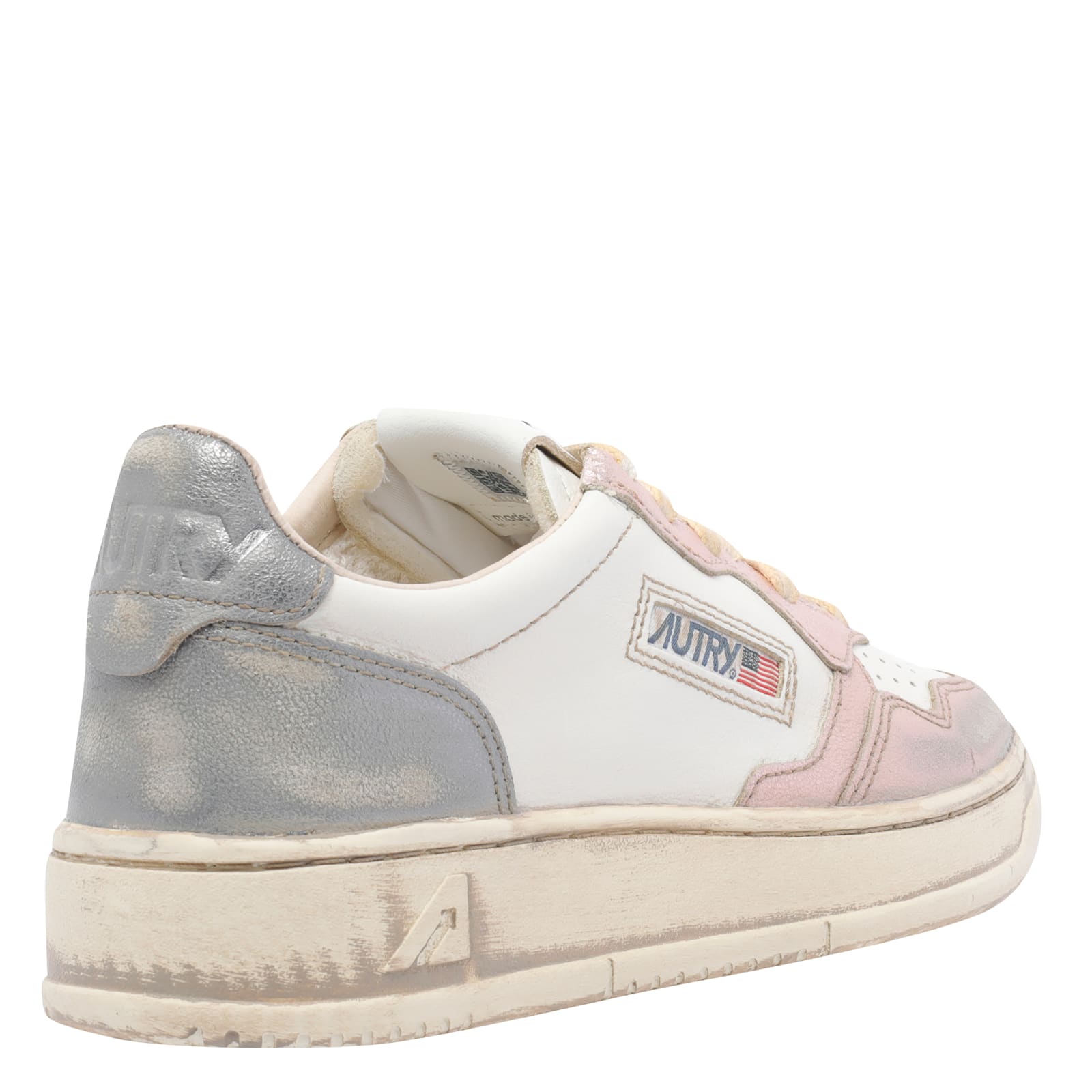 Autry Medalist Low Sneakers Super Vintage In White Rose And Blackboard Leather Shoes In Pink
