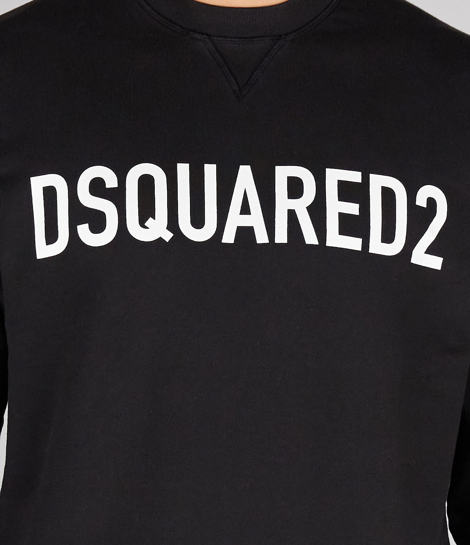 Shop Dsquared2 Sweatshirt In Black