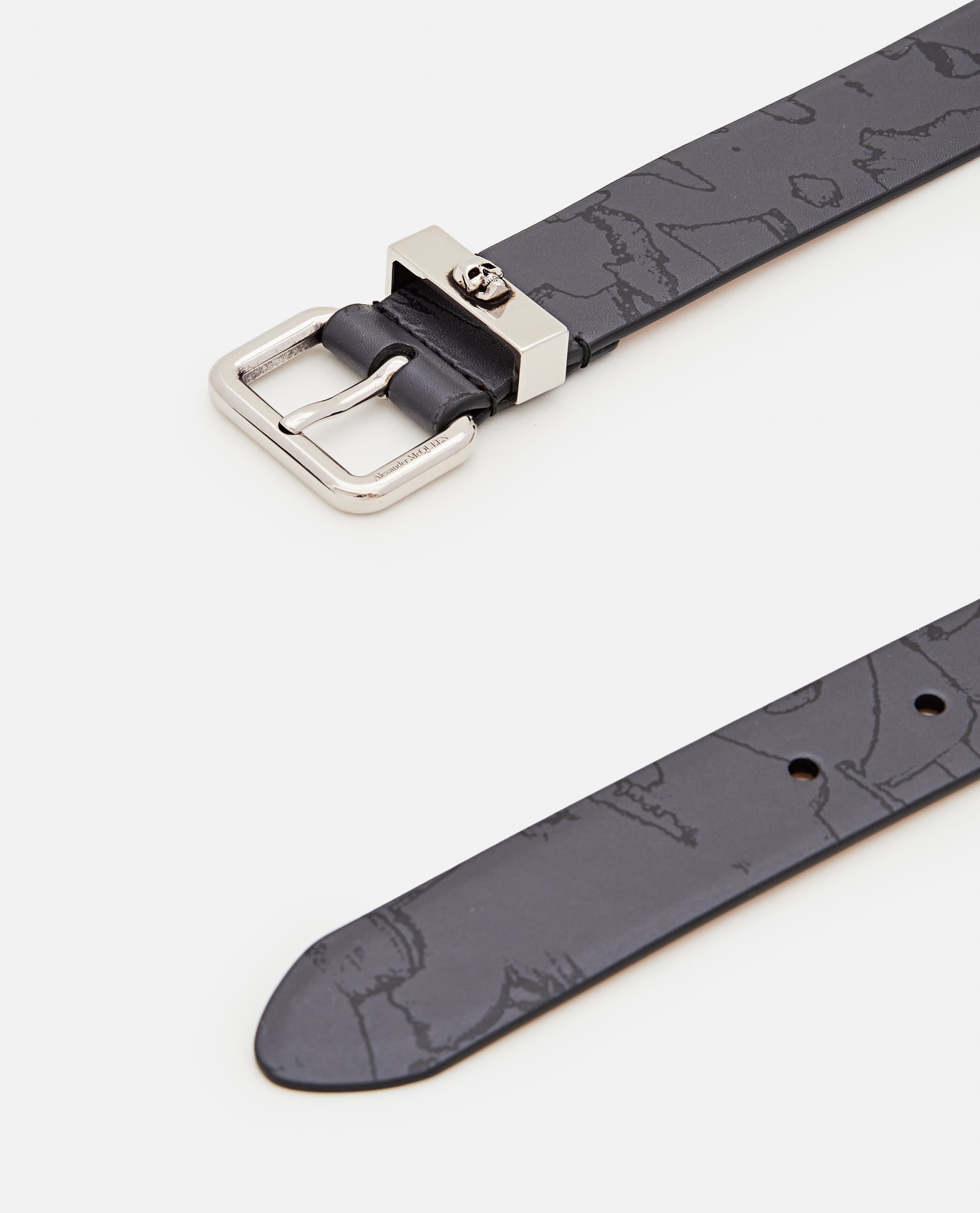 Alexander Mcqueen Skull Loop Leather Belt In Black