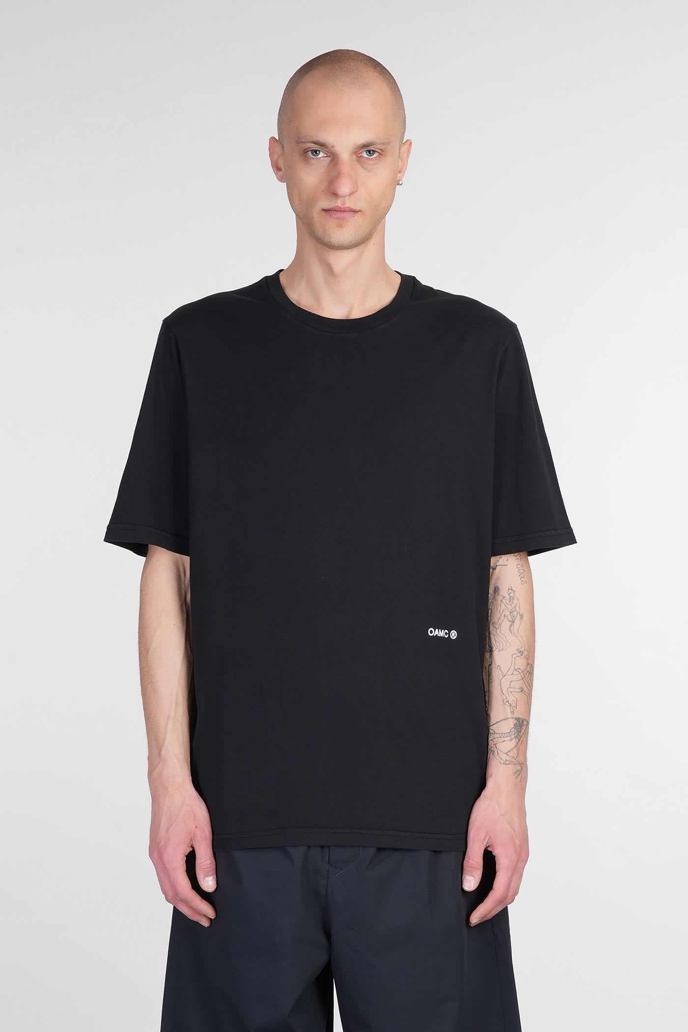 T-shirt In Black Cotton