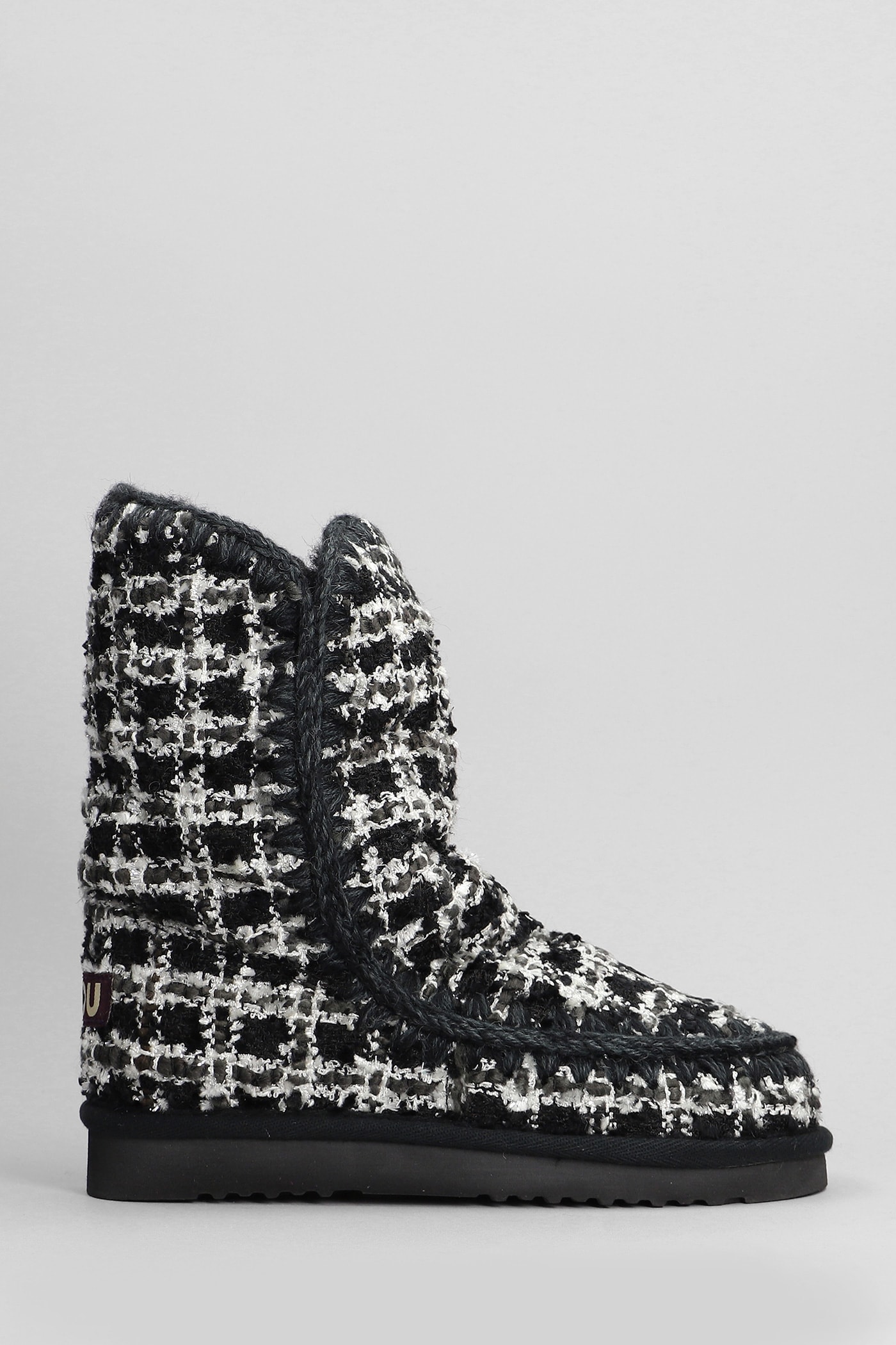 Eskimo 24 Low Heels Ankle Boots In Black Wool