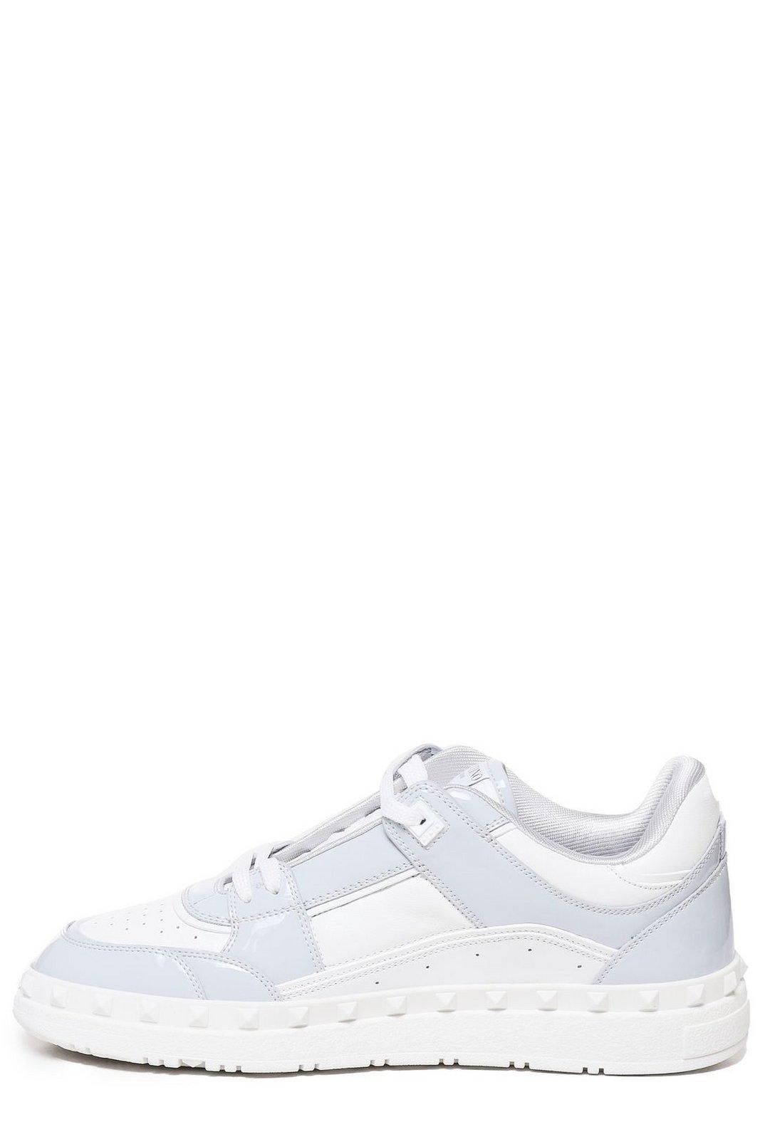 Valentino Freedots Low-top Sneaker In Calfskin In Ice Grey Bianco Bianco Bianco