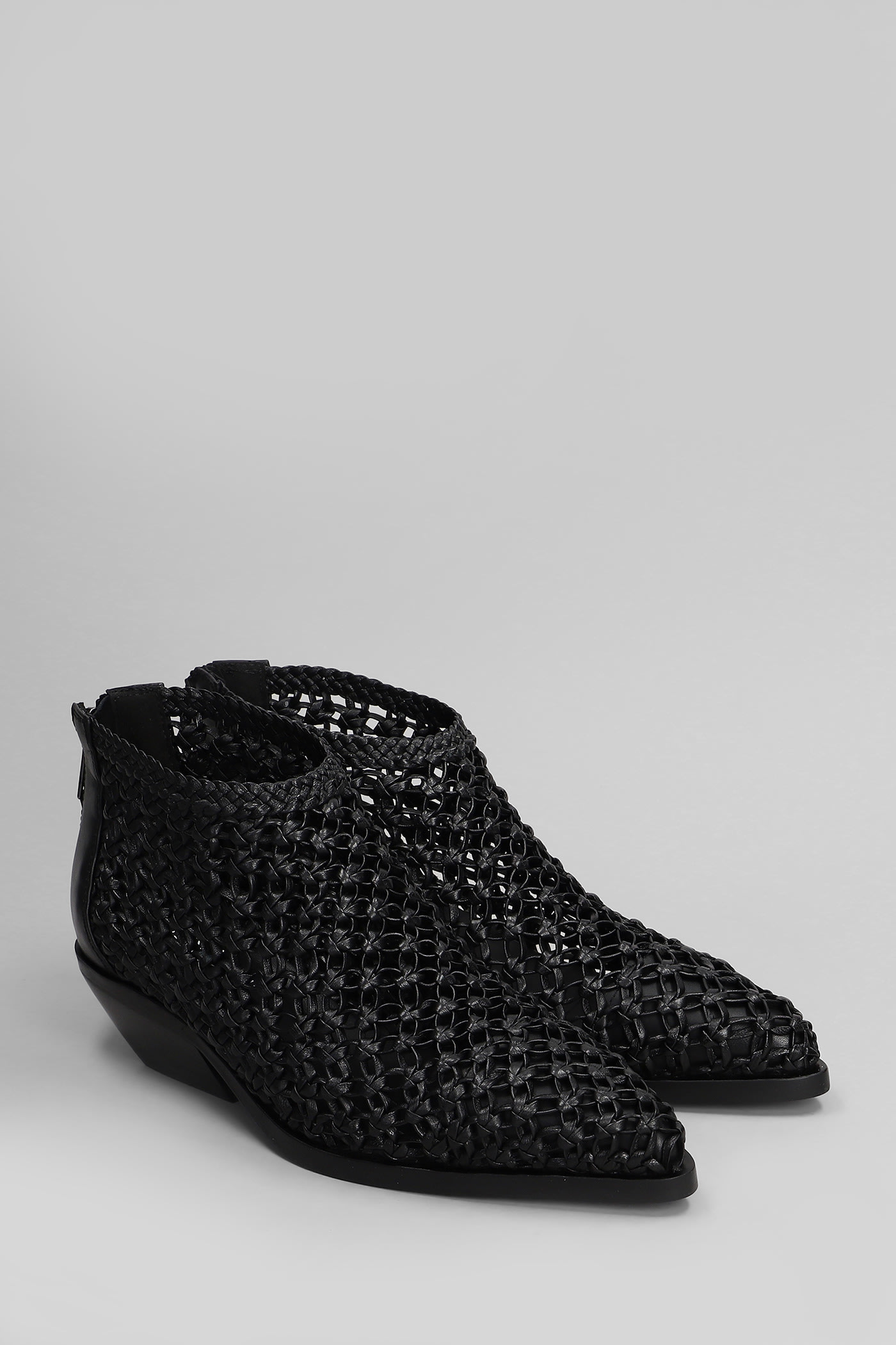 Elena Iachi Texan Ankle Boots In Black Leather In Black