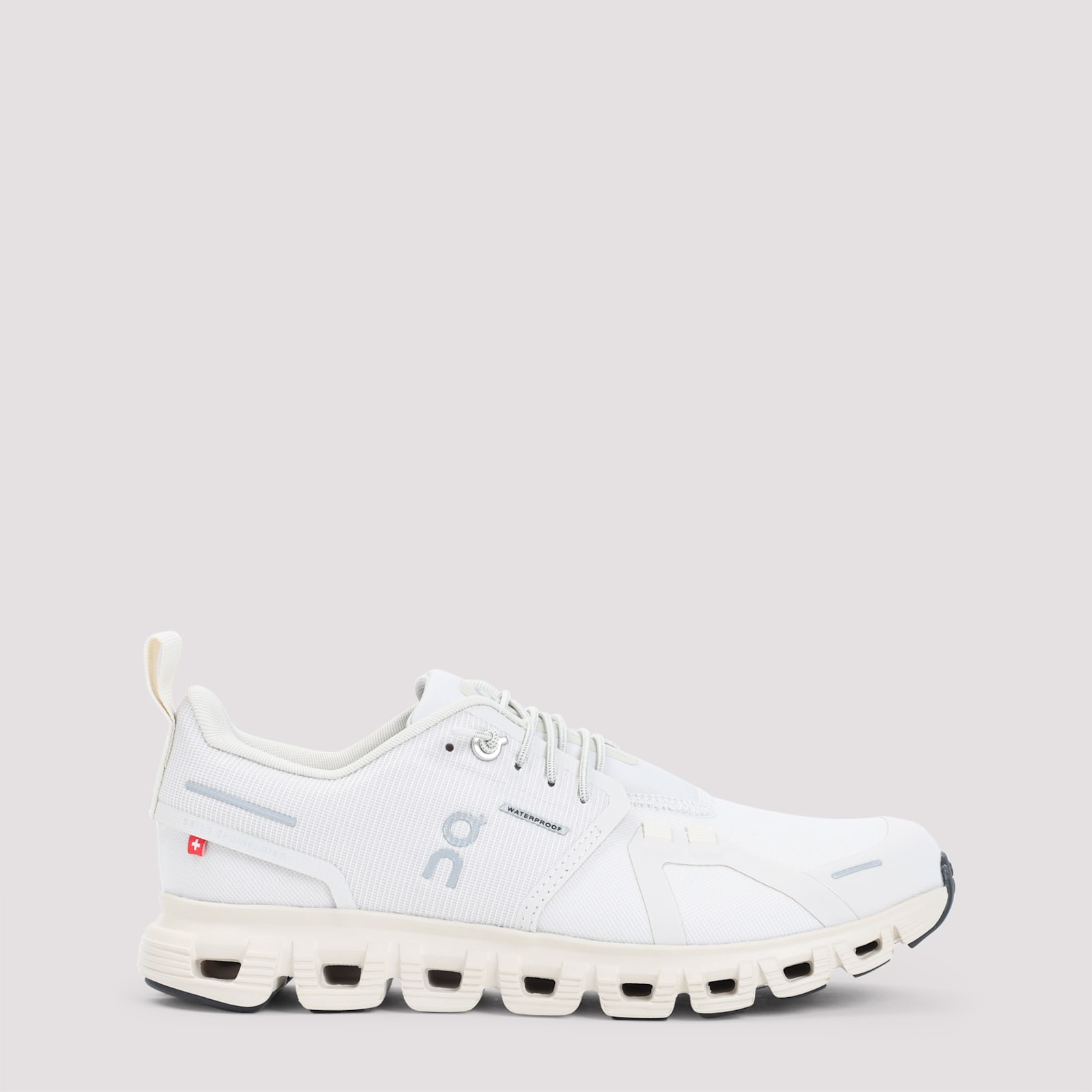 On Pearl Cream White Textile Cloud 6 Wp Sneakers In White