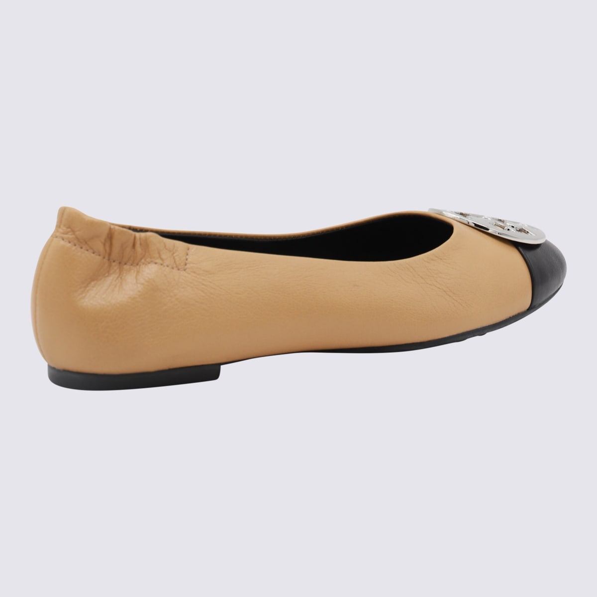 Shop Tory Burch Beige And Black Leather Flats In Ginger Bread/black