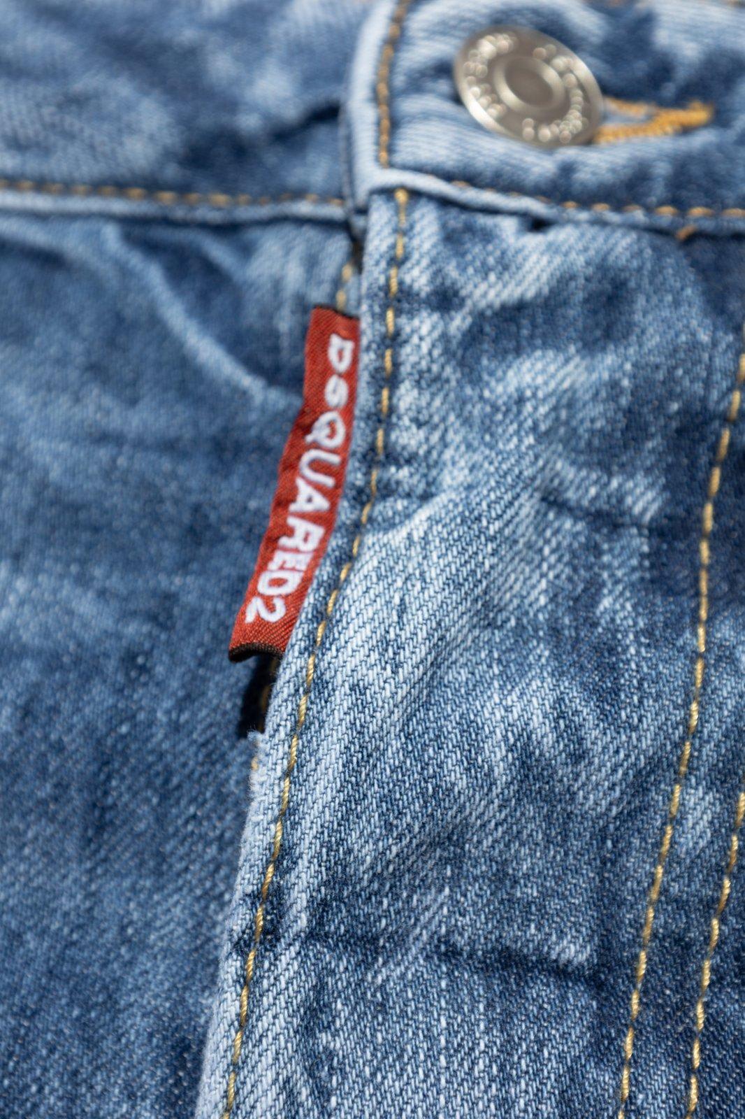 Shop Dsquared2 Logo Tag Cropped Jeans In Blue