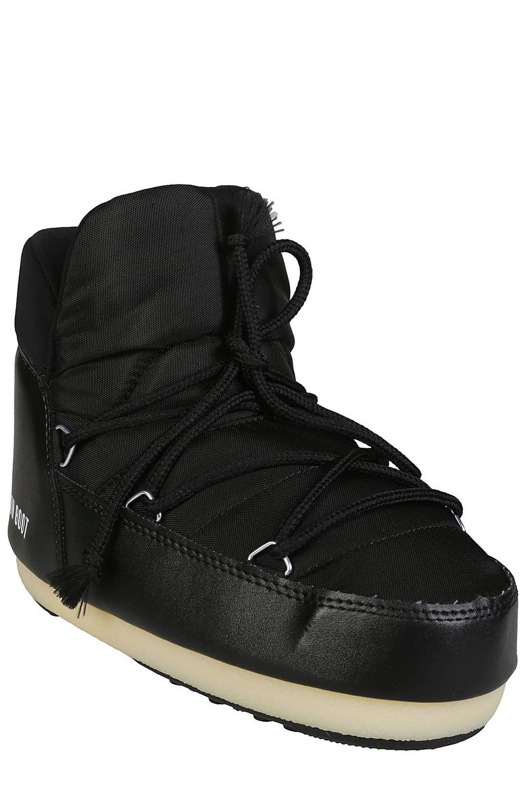 Moon Boot Logo Printed Round Toe Boots In Nero