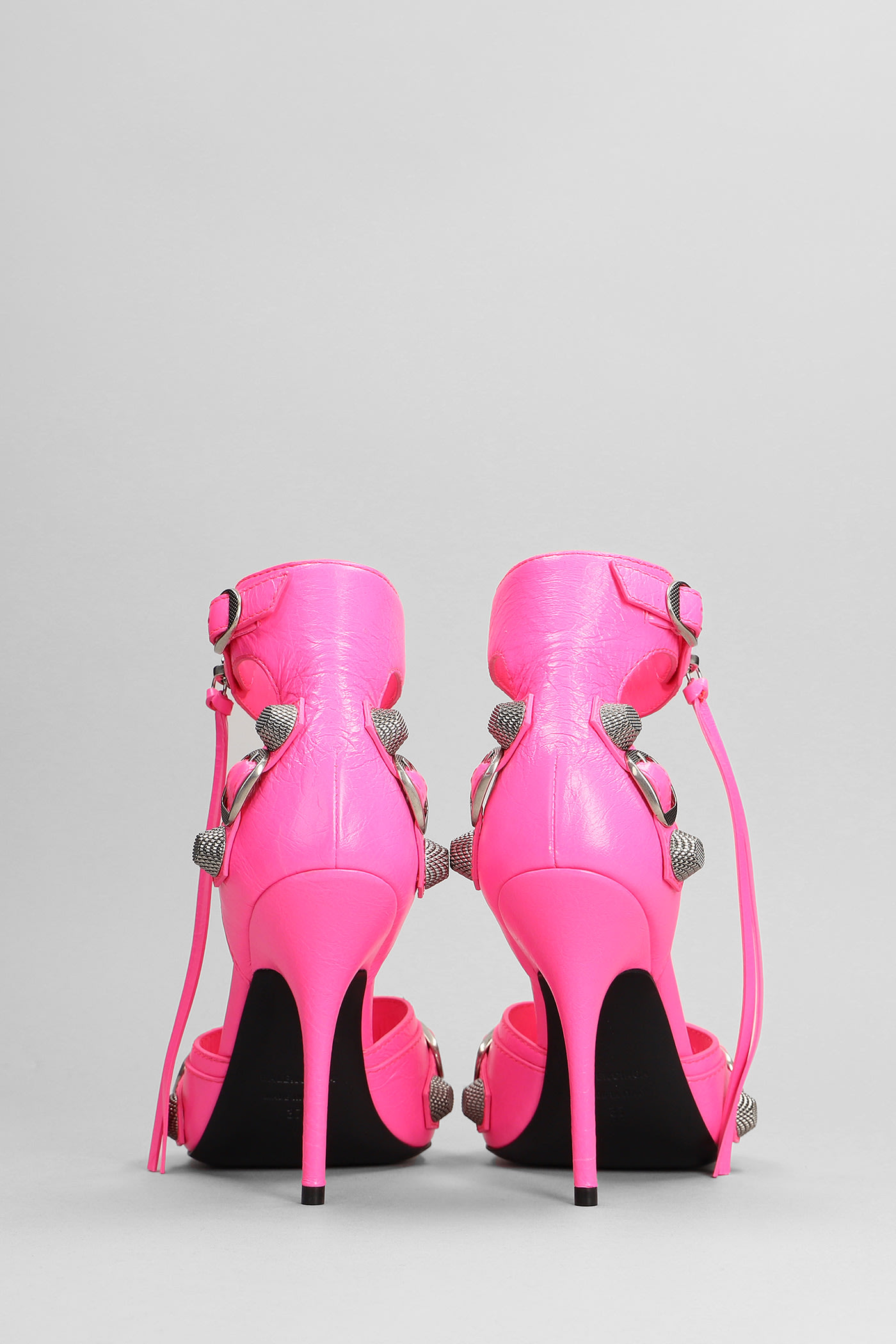Shop Balenciaga Cagole Sandals In Rose-pink Leather