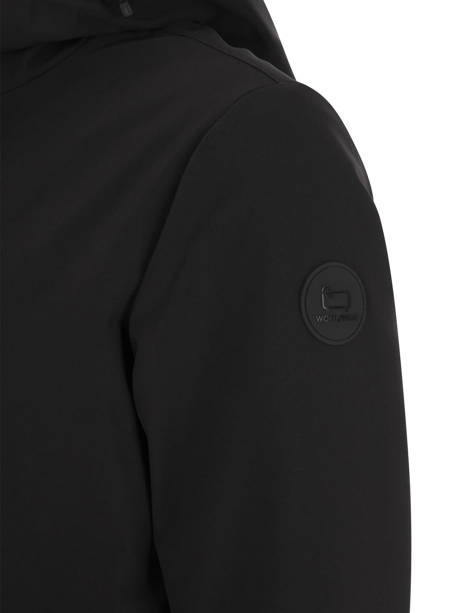 Woolrich Pacific Jacket In Tech Softshell In Black