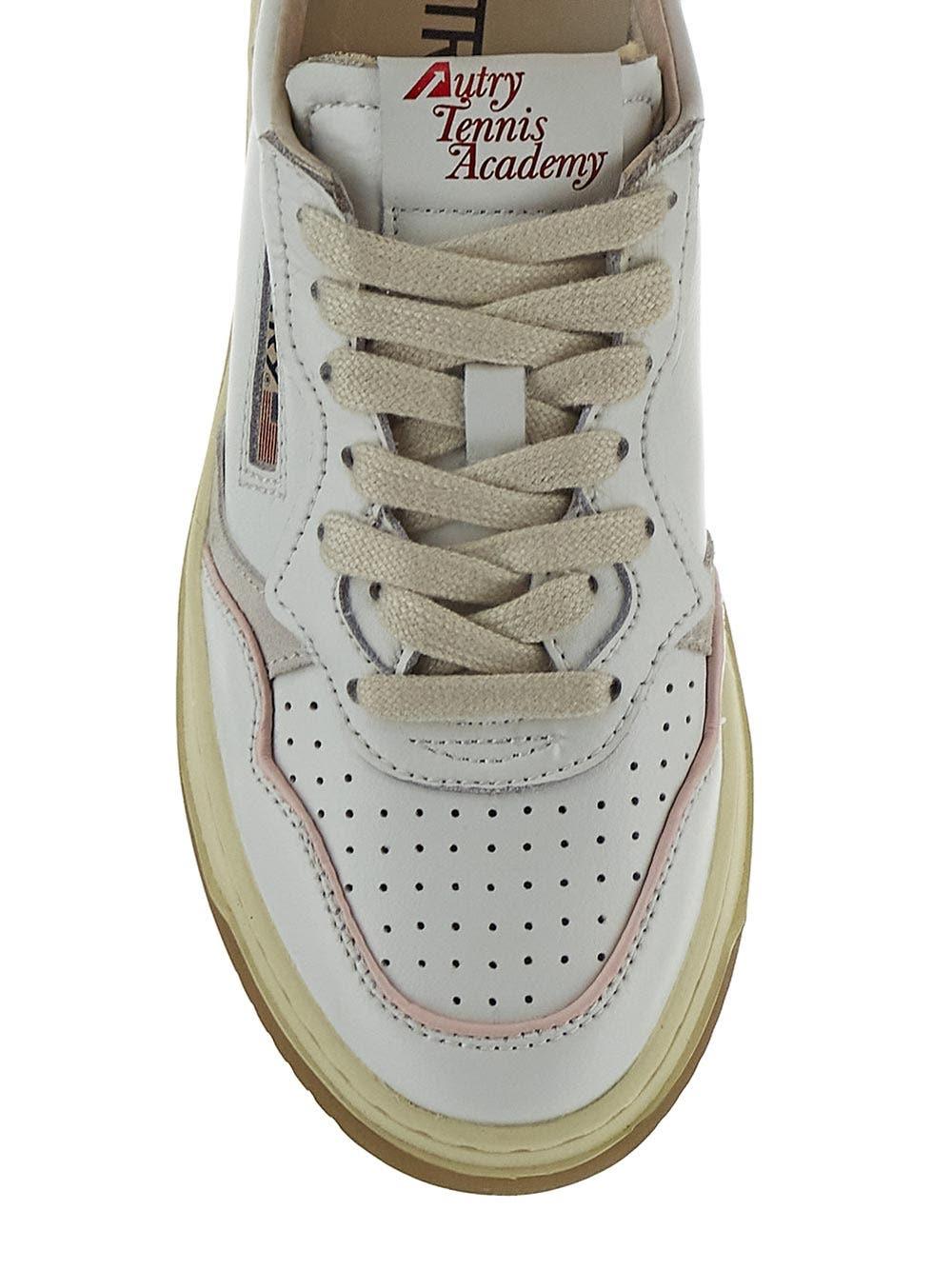 Autry Open Low Woman In White