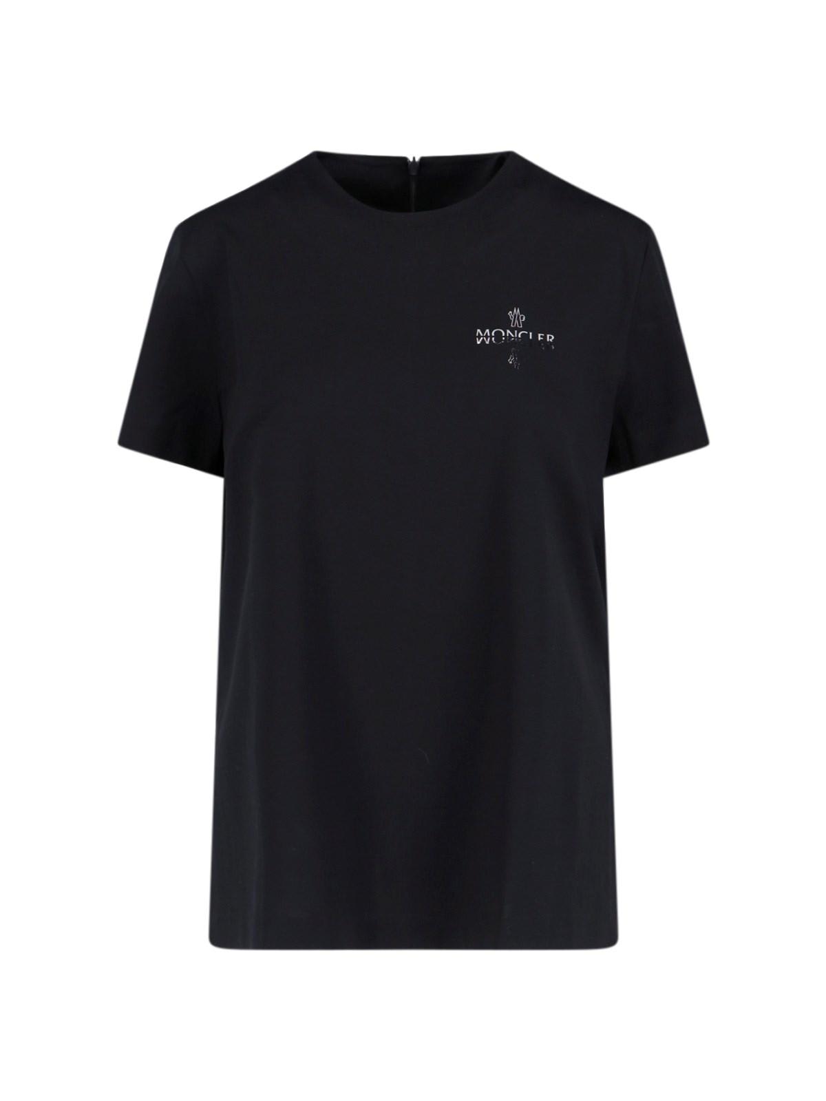 Shop Moncler Logo T-shirt In Black