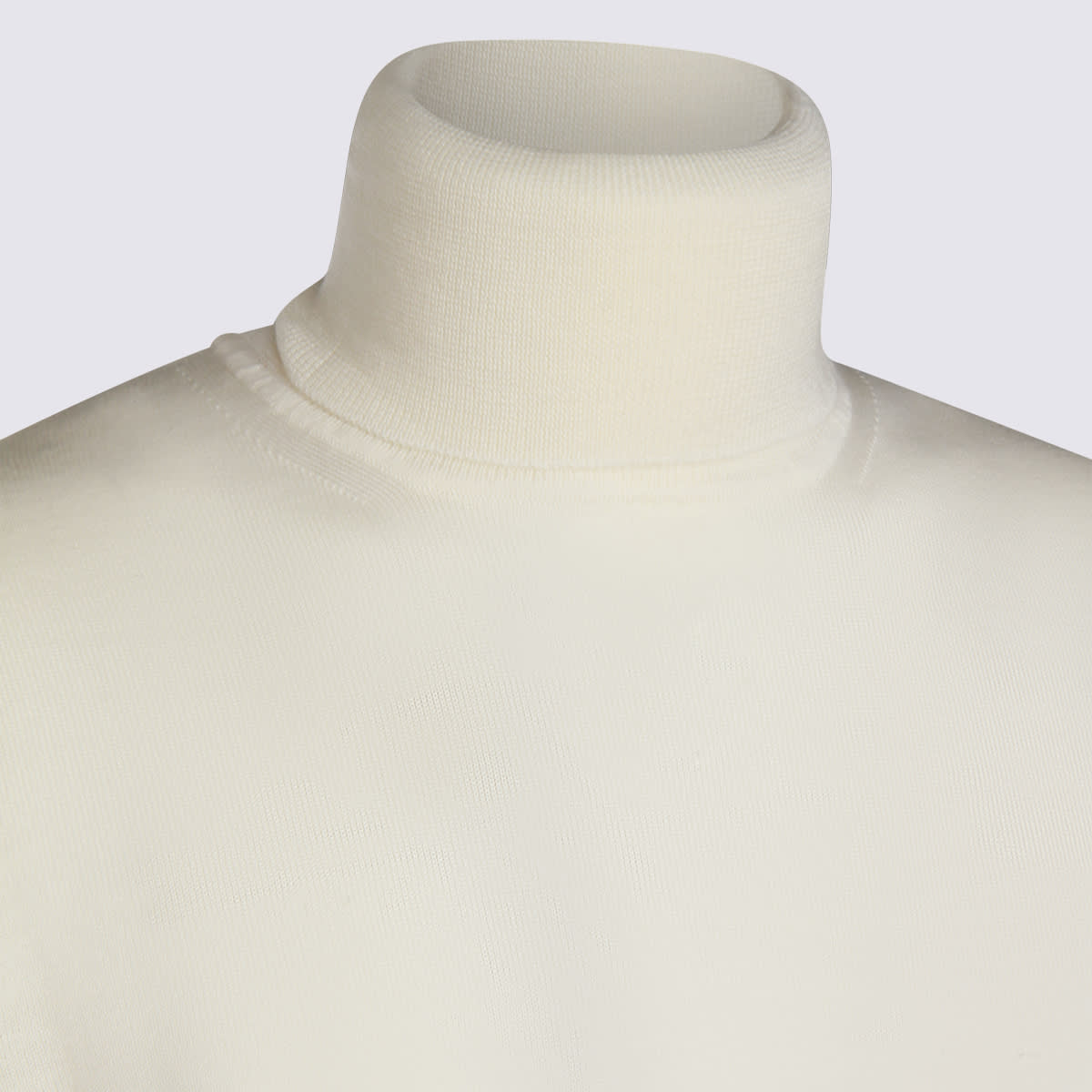 Altea Turtleneck Long-sleeve Sweater In Neutral