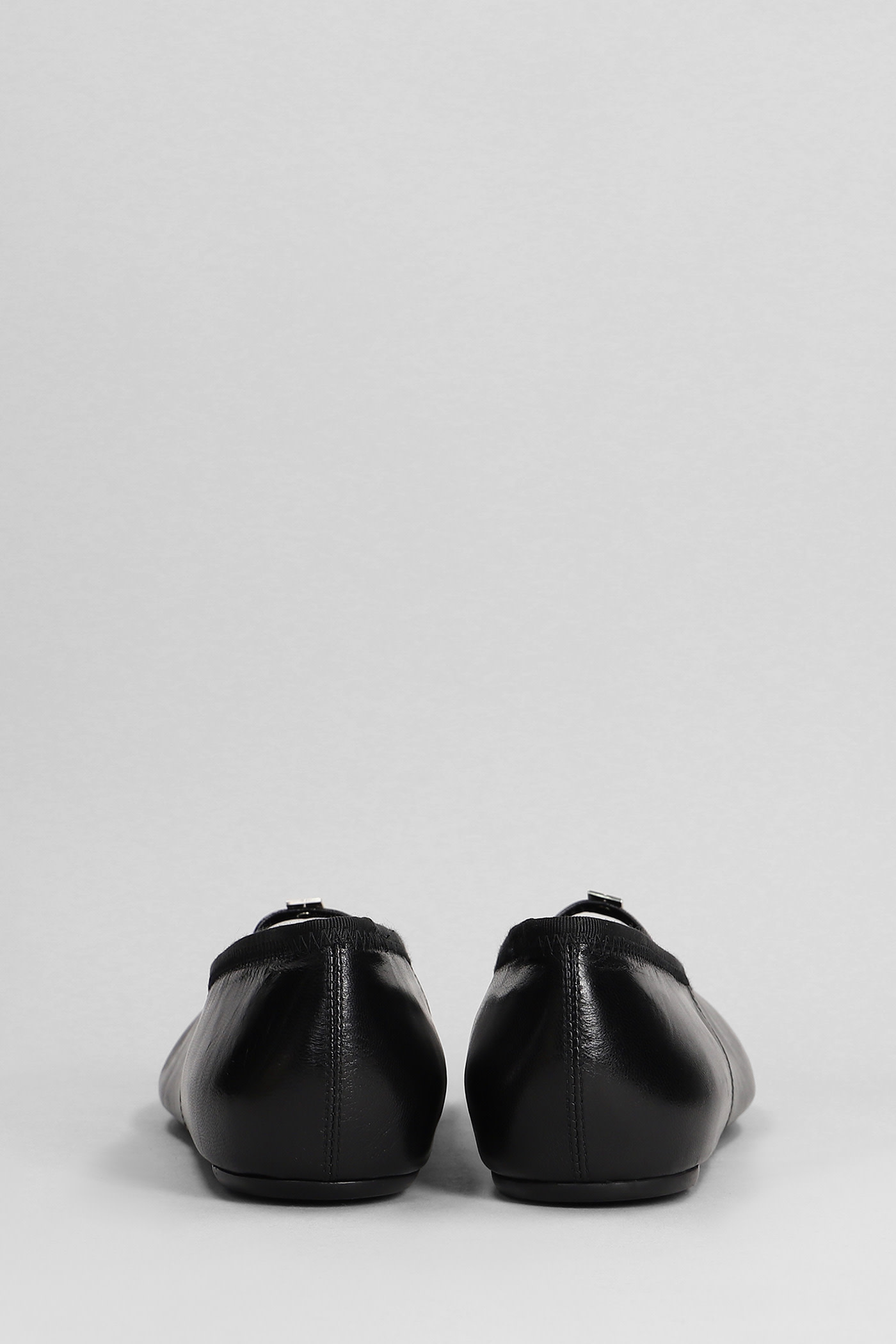 Shop Givenchy Ballet Flats In Black Leather