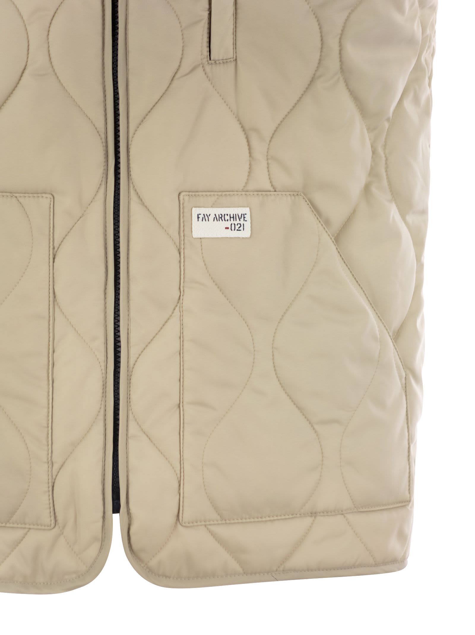 Fay Quilted Vest - Archive In Beige
