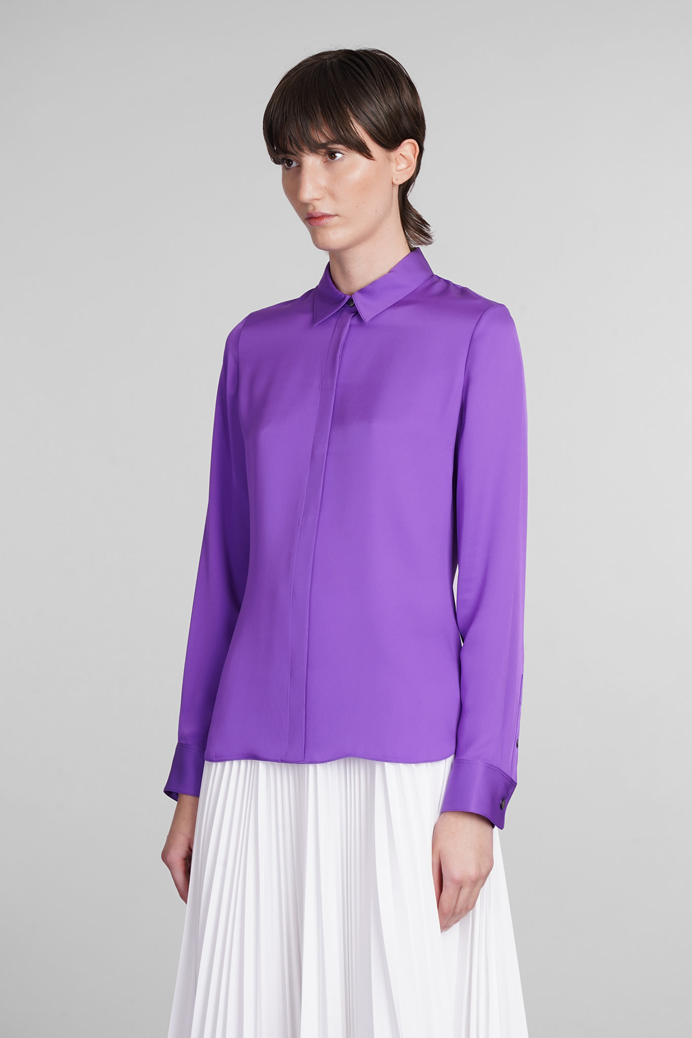 Shop Theory Shirt In Viola Silk In Peony