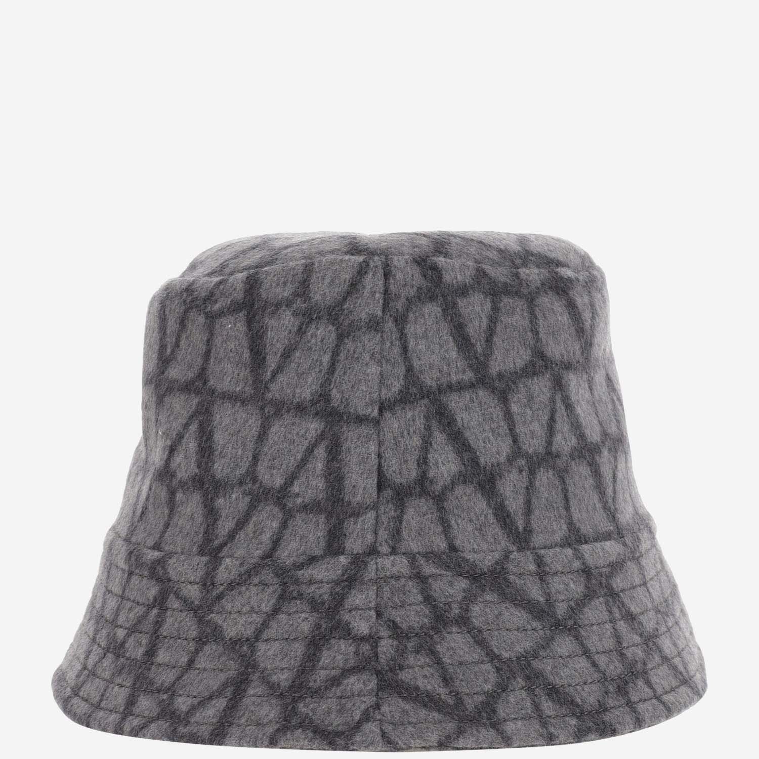 Valentino Toile Iconographe Bucket Hat In Grey