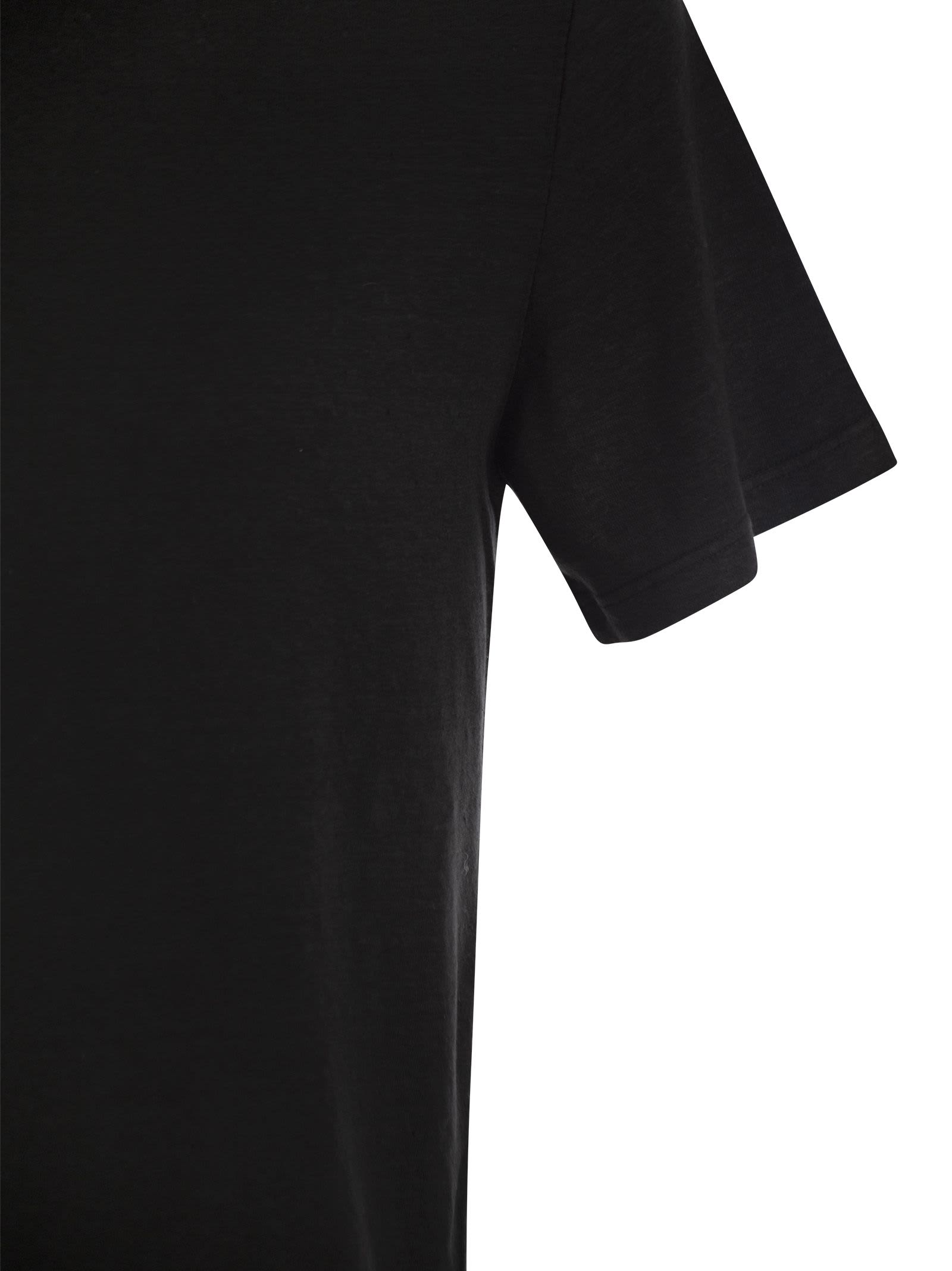 Shop Fedeli Linen Flex T-shirt In Black