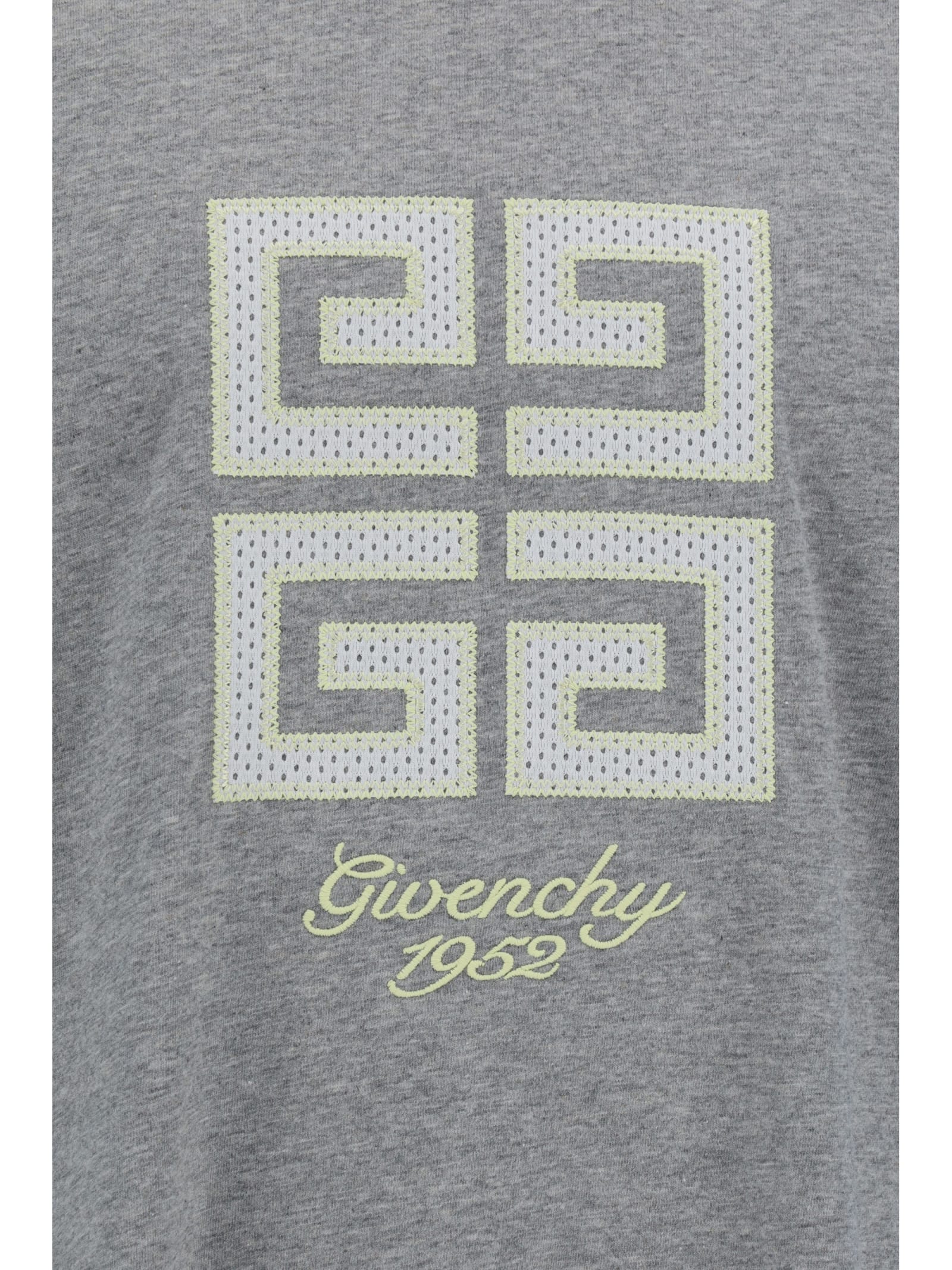 Shop Givenchy T-shirt In Light Grey Melange