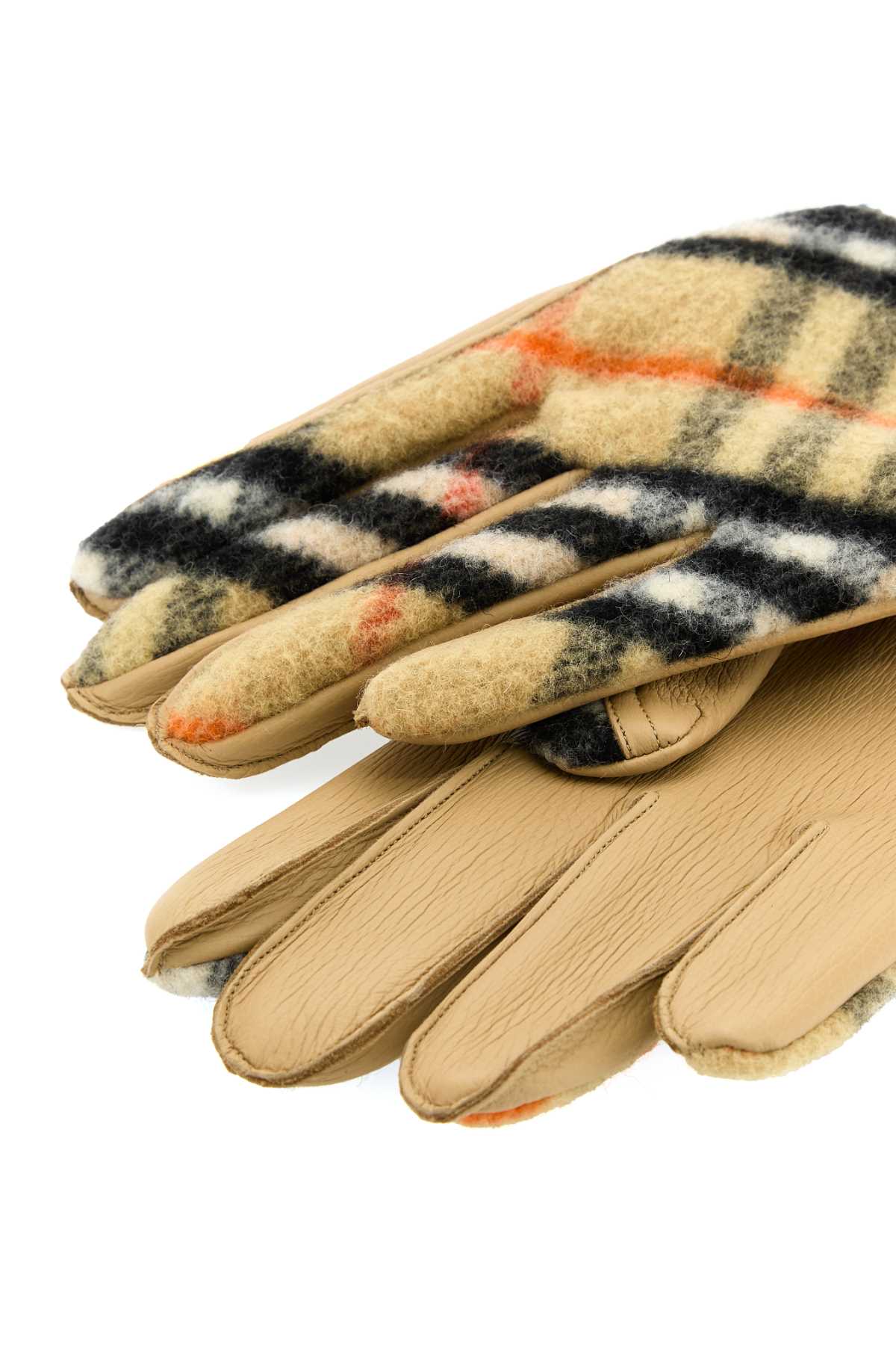 Burberry Check Wool Gloves In Sandipcheck
