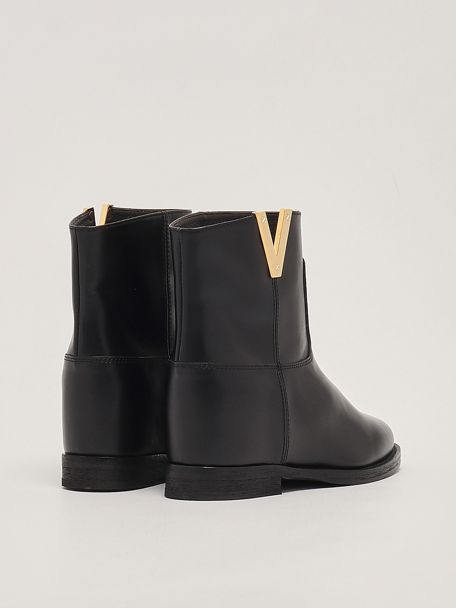 Shop Via Roma 15 Leather Boots In Nero