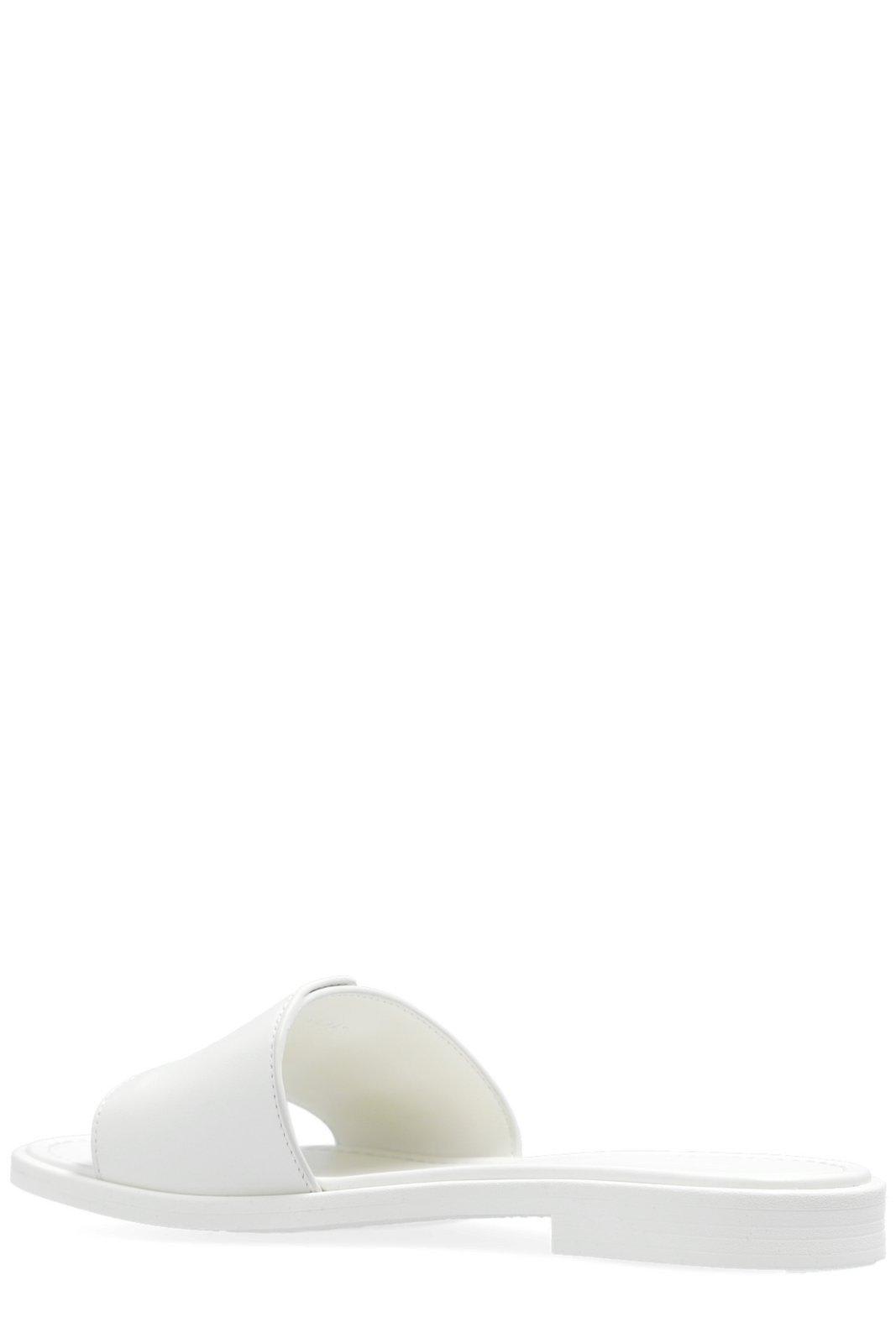 Chloé Marcie Buckle Detailed Slides In Eggshell