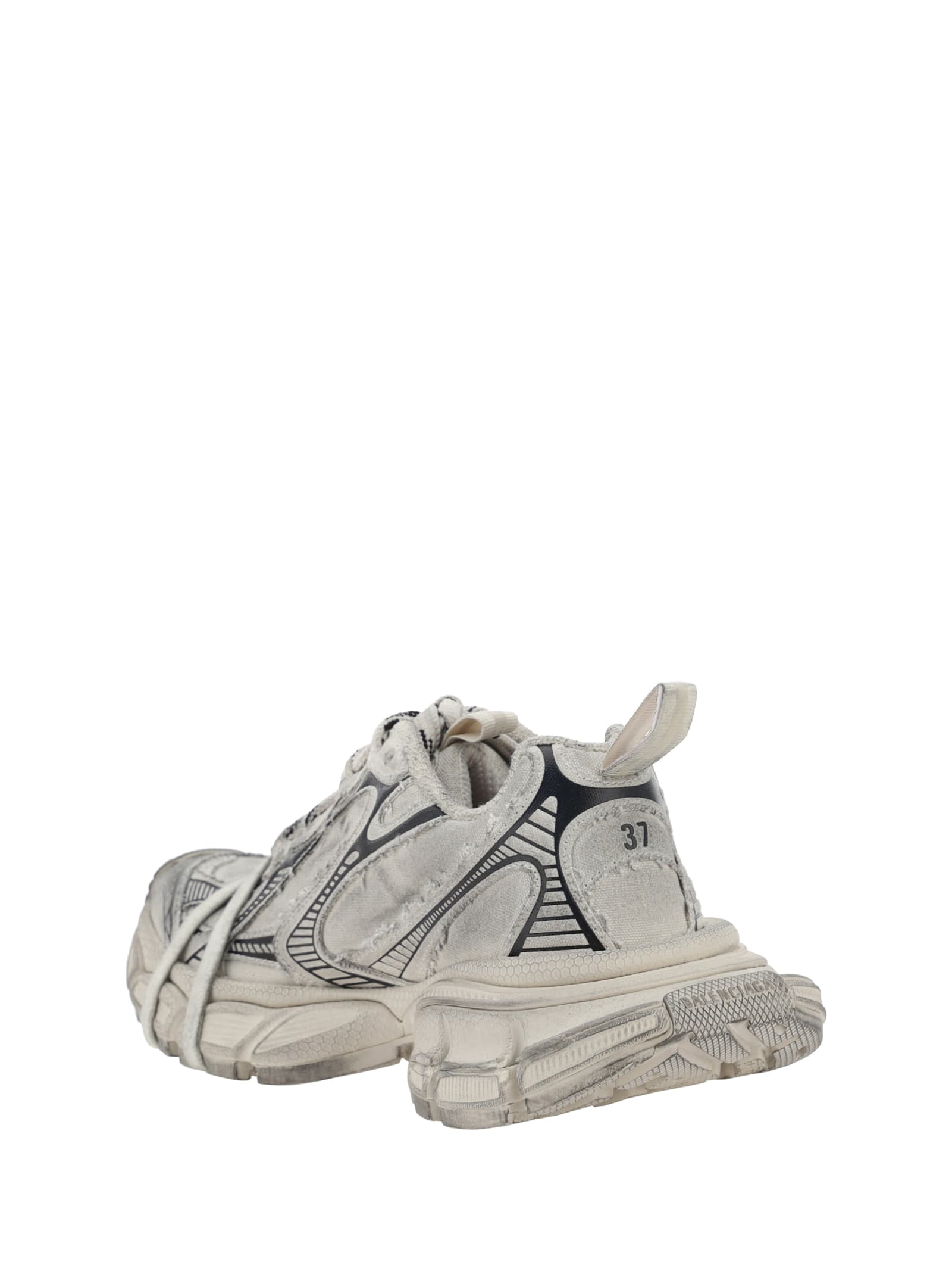 Shop Balenciaga 3xl Destroyed Sneakers In Beige