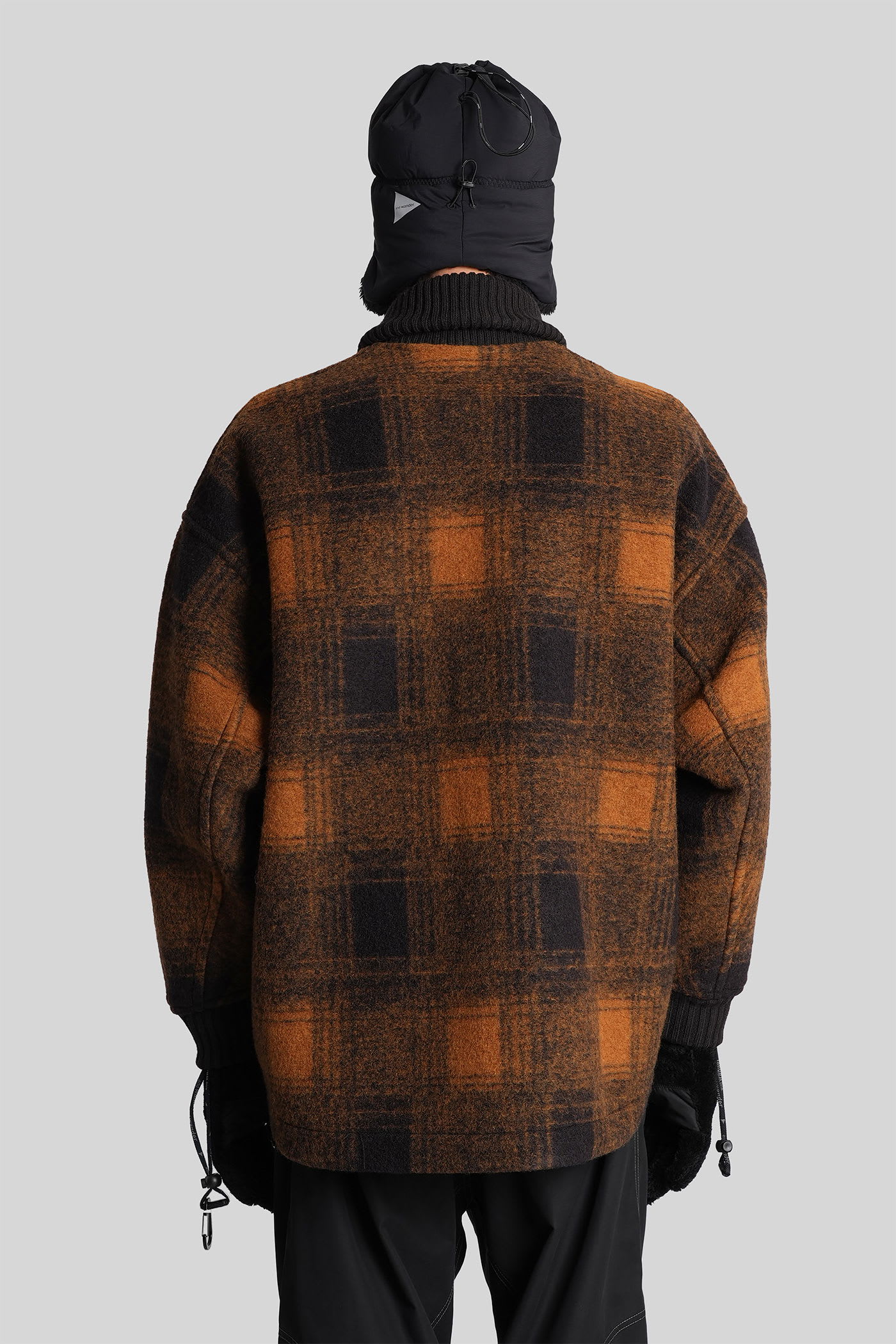 And Wander In Camel Wool In Brown