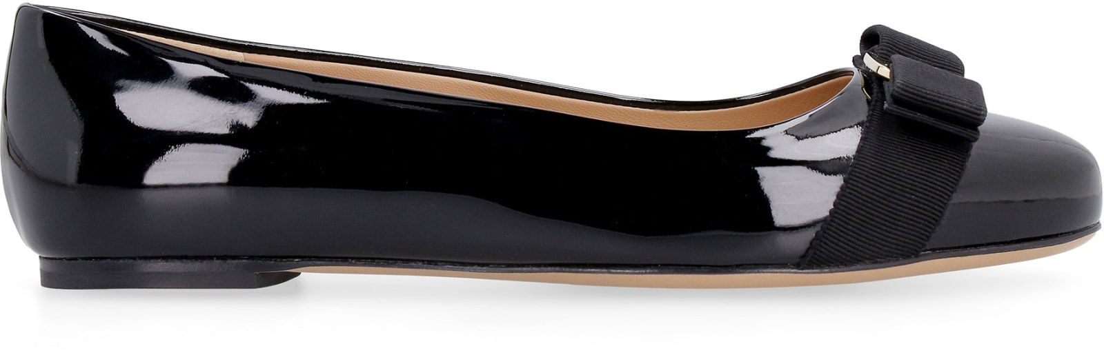 Shop Ferragamo Varina Patent Leather Ballet Flats In Black