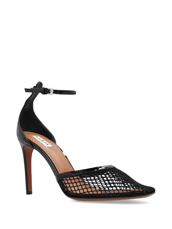 Shop Alaïa Pump 90 Rete In Noir