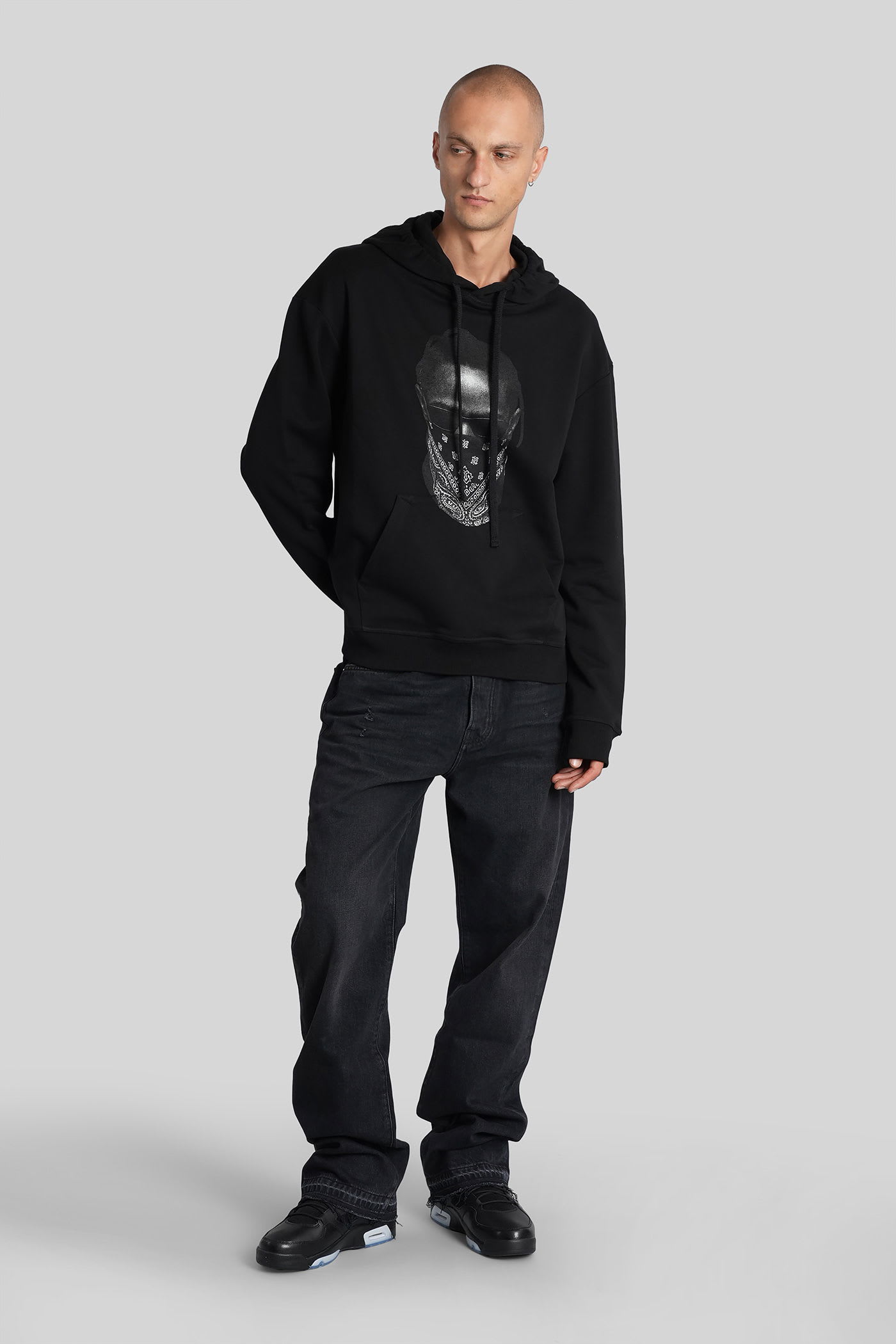 Ih Nom Uh Nit Graphic Hooded Sweater Kangaroo Pocket In Black