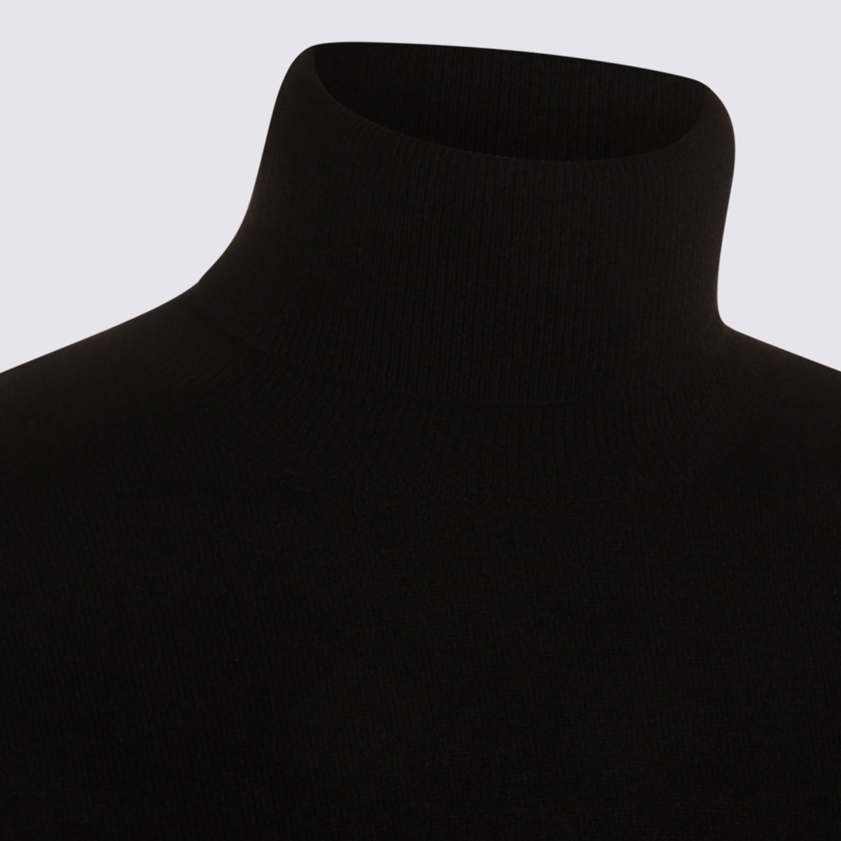 Malo Ribbed Turtleneck Knit Sweater With High Collar In Black
