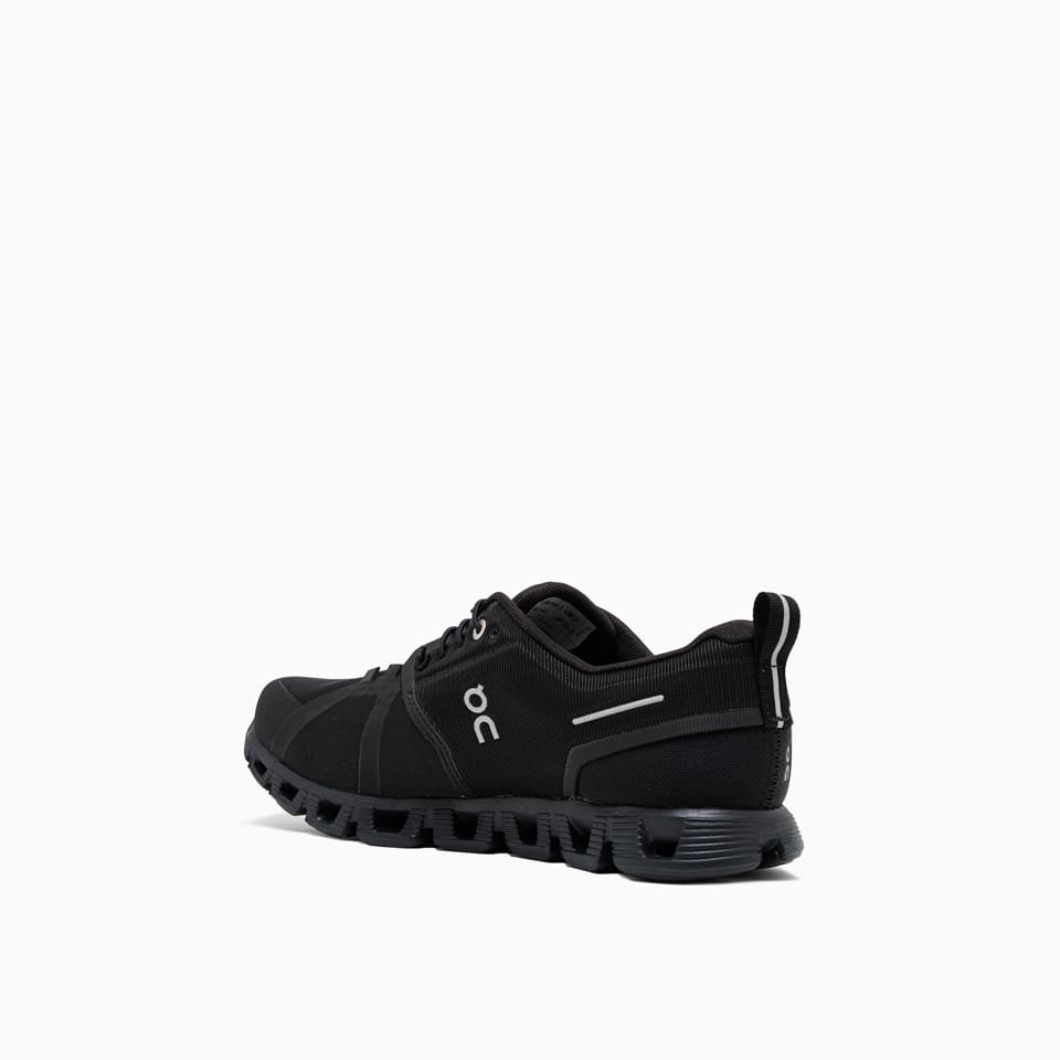 Shop On Cloud 5 Waterproof Sneakers 59.988338 In Black