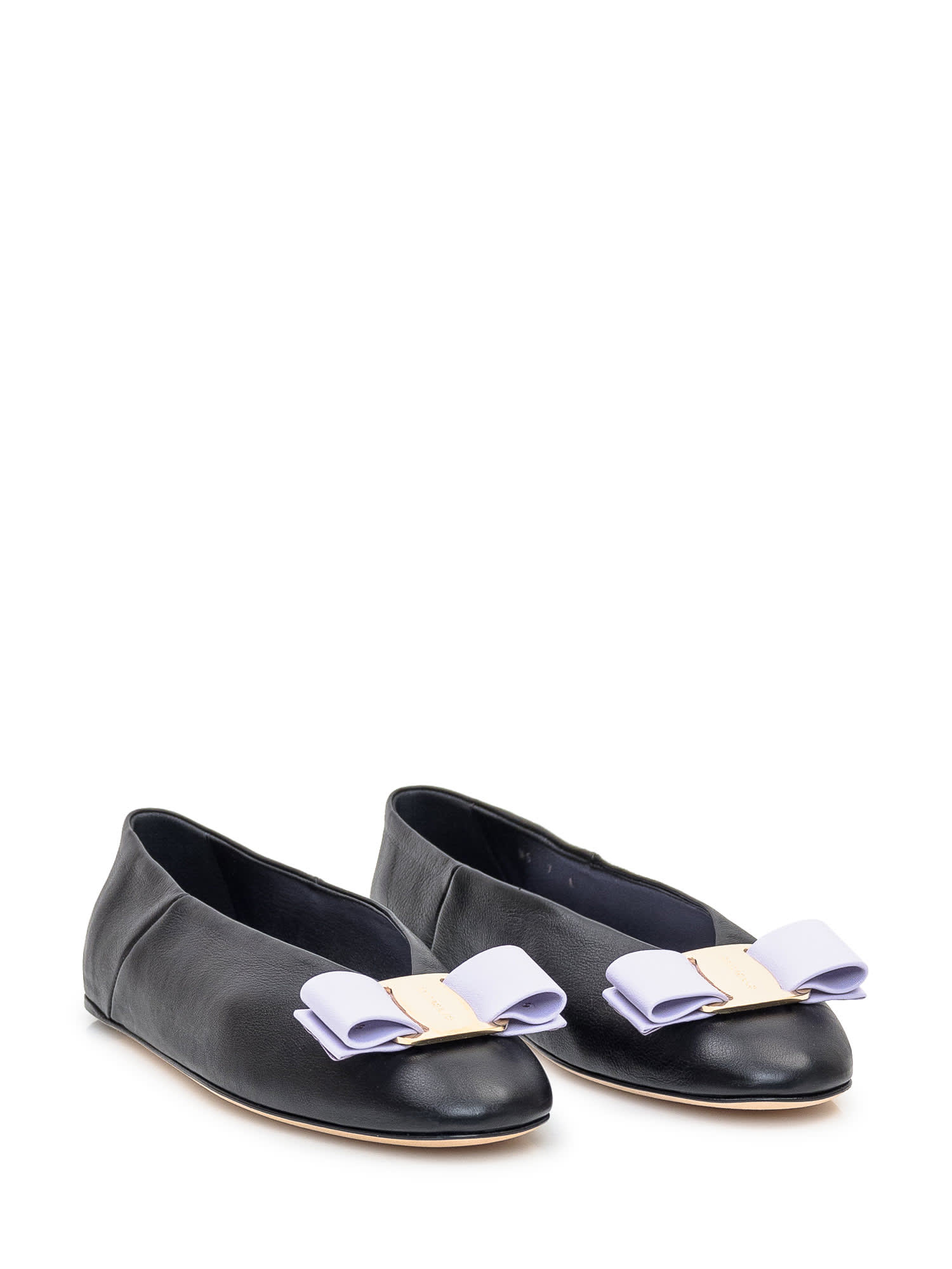 Shop Ferragamo Vanna Ballerina In Black