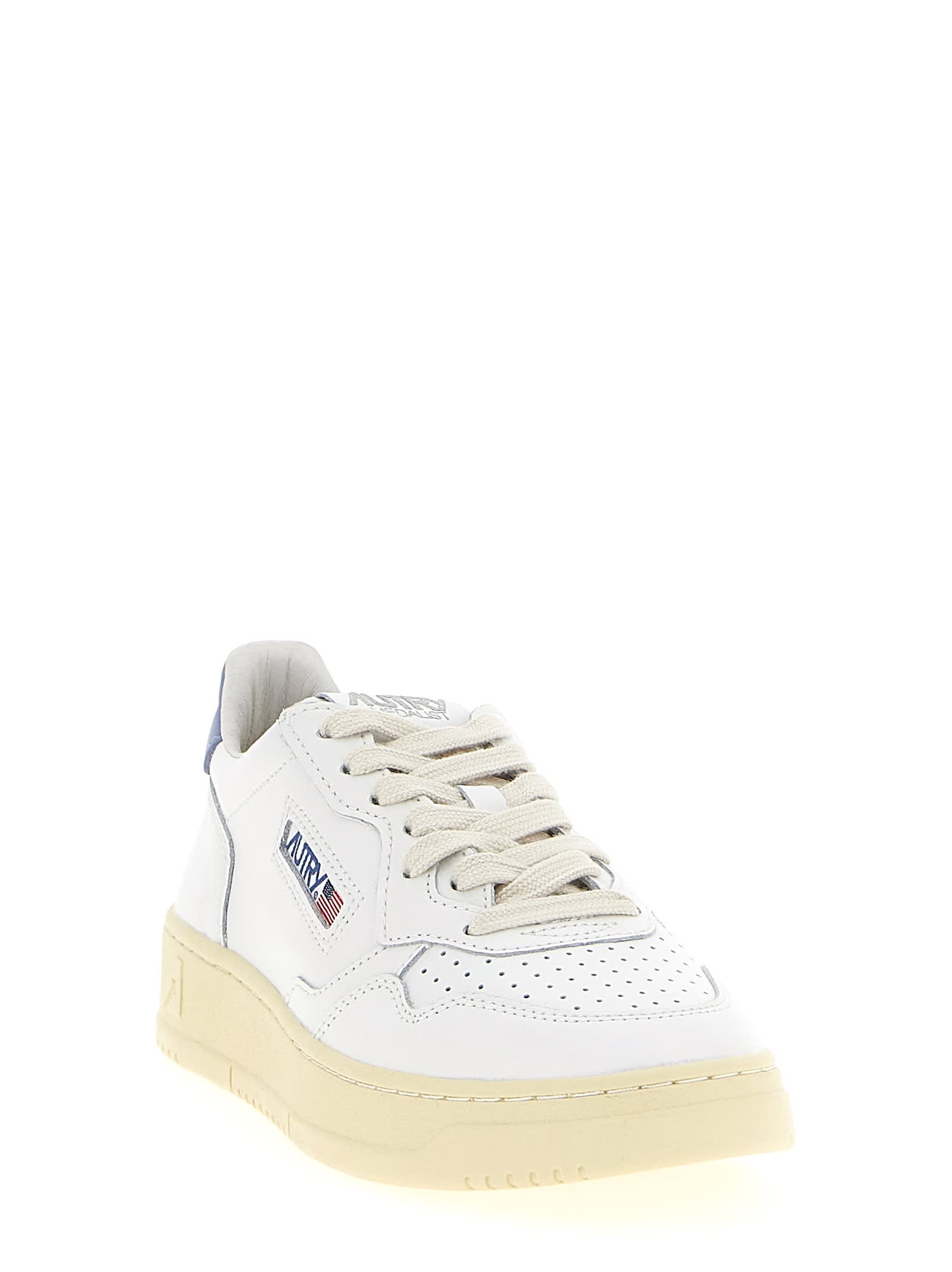 Autry Medalist Classic White Low-top Sneakers In Blue