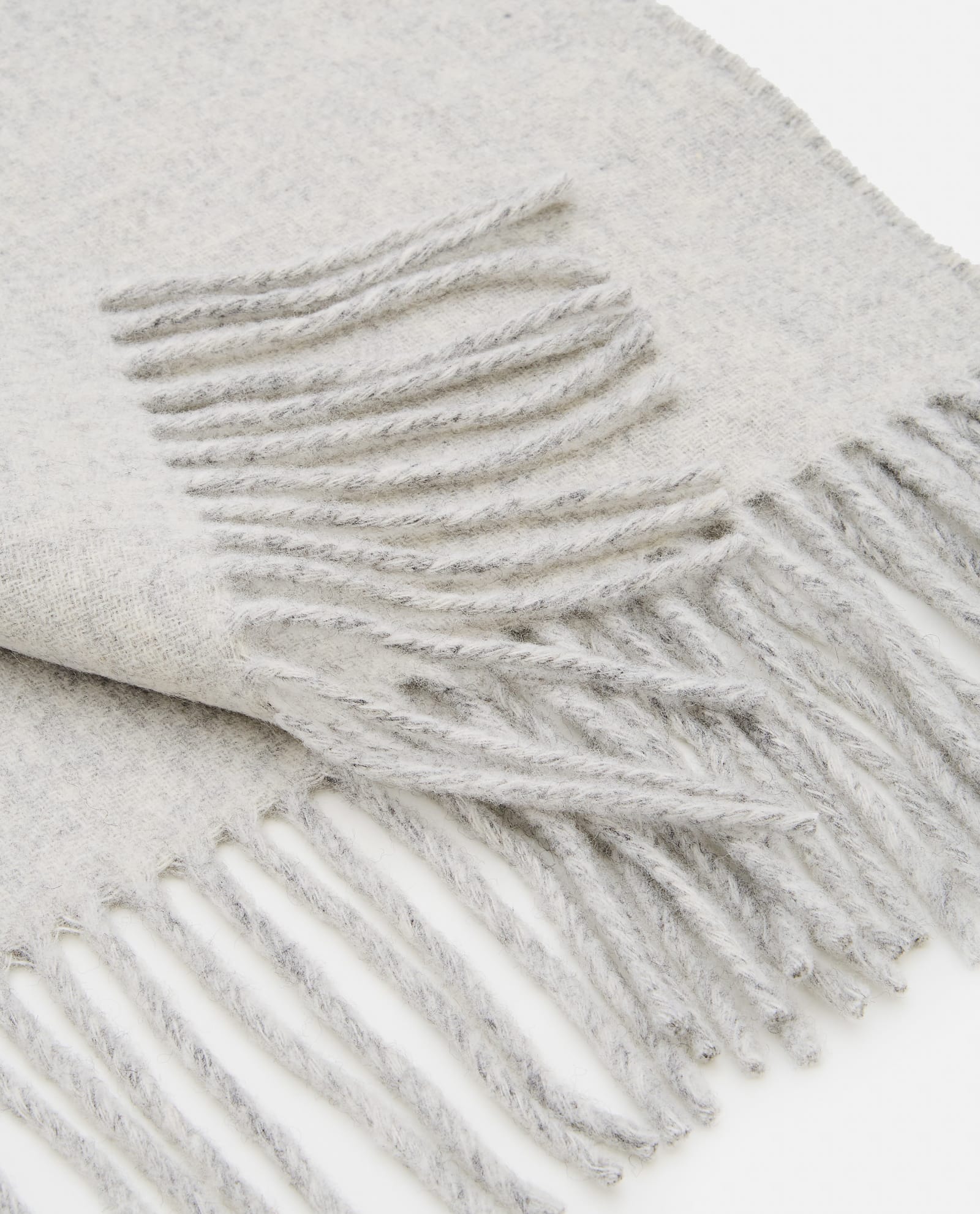 Jacquemus Maxi Logo Wool Fringed Scarf In Gray