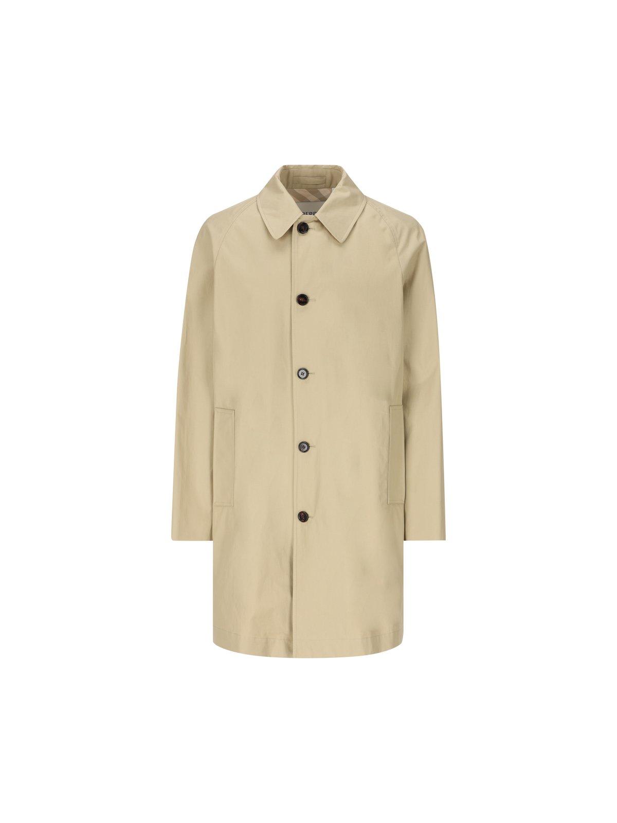 Shop Burberry Classic Buttoned Coat In Hunter