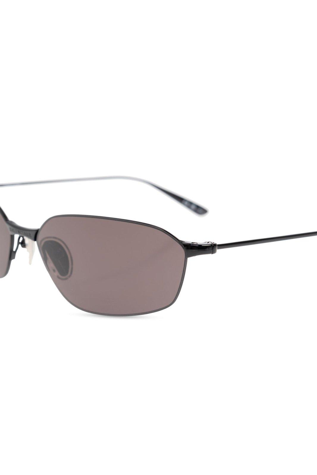 Balenciaga Cat-eye Sunglasses In Black