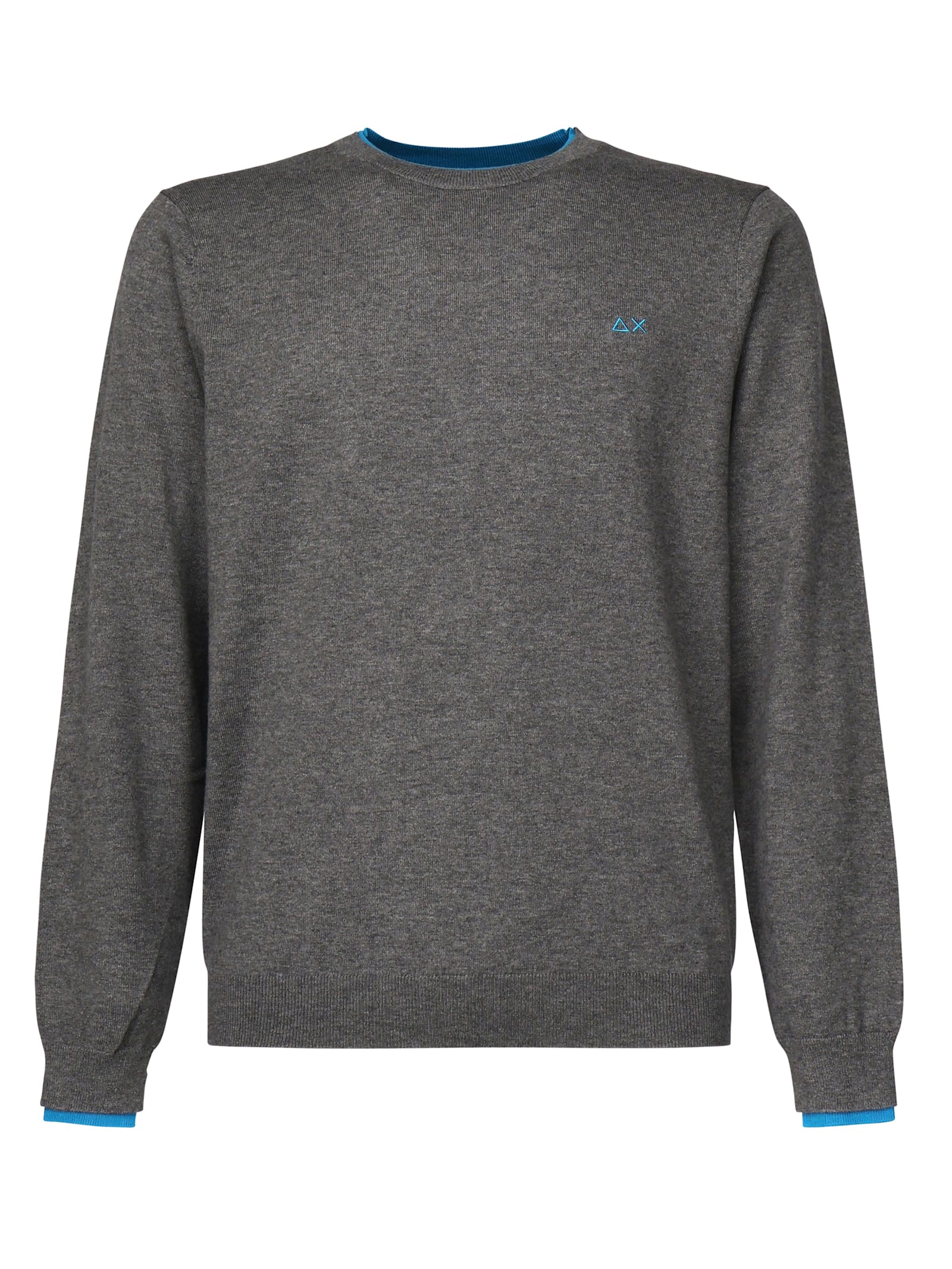 Sweater With Contrasting Logo