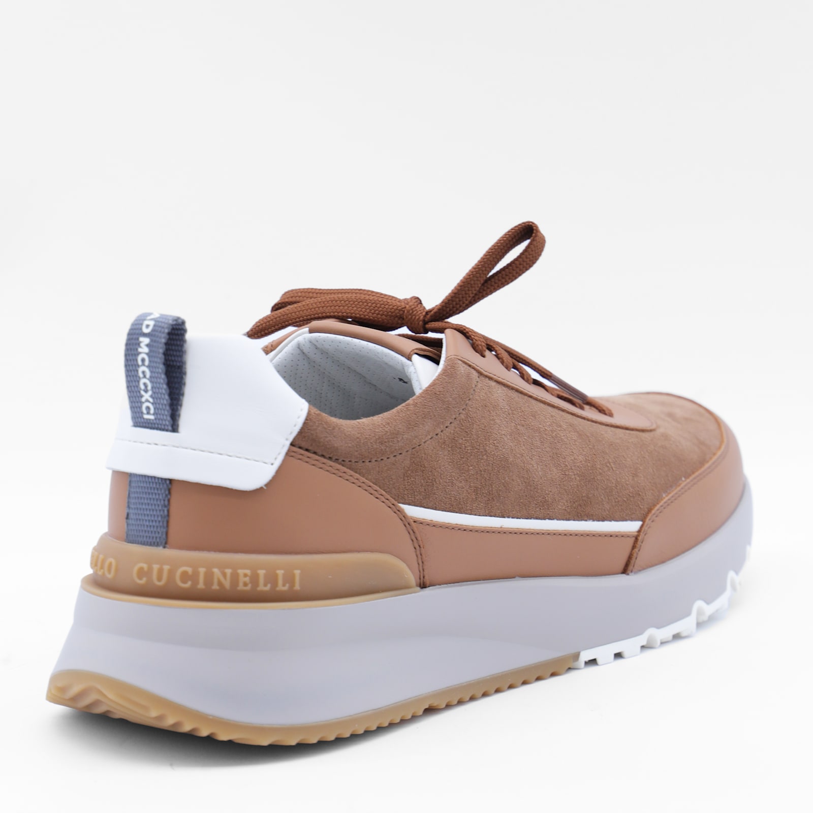 Brunello Cucinelli Low Top Sneakers Contrast Sole In Brown