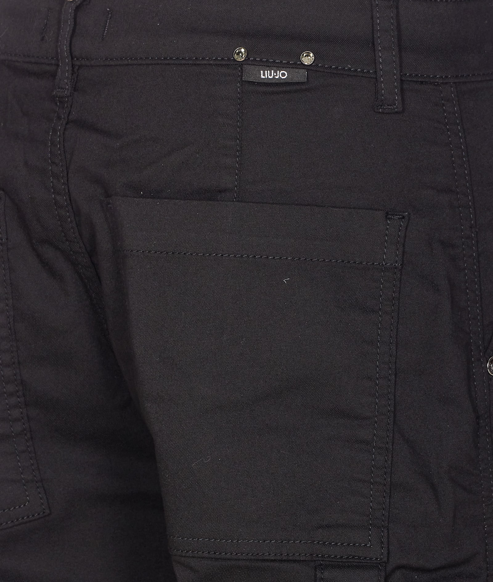 Liu •jo Cargo Style Jeans Featuring Multiple Pockets In Black