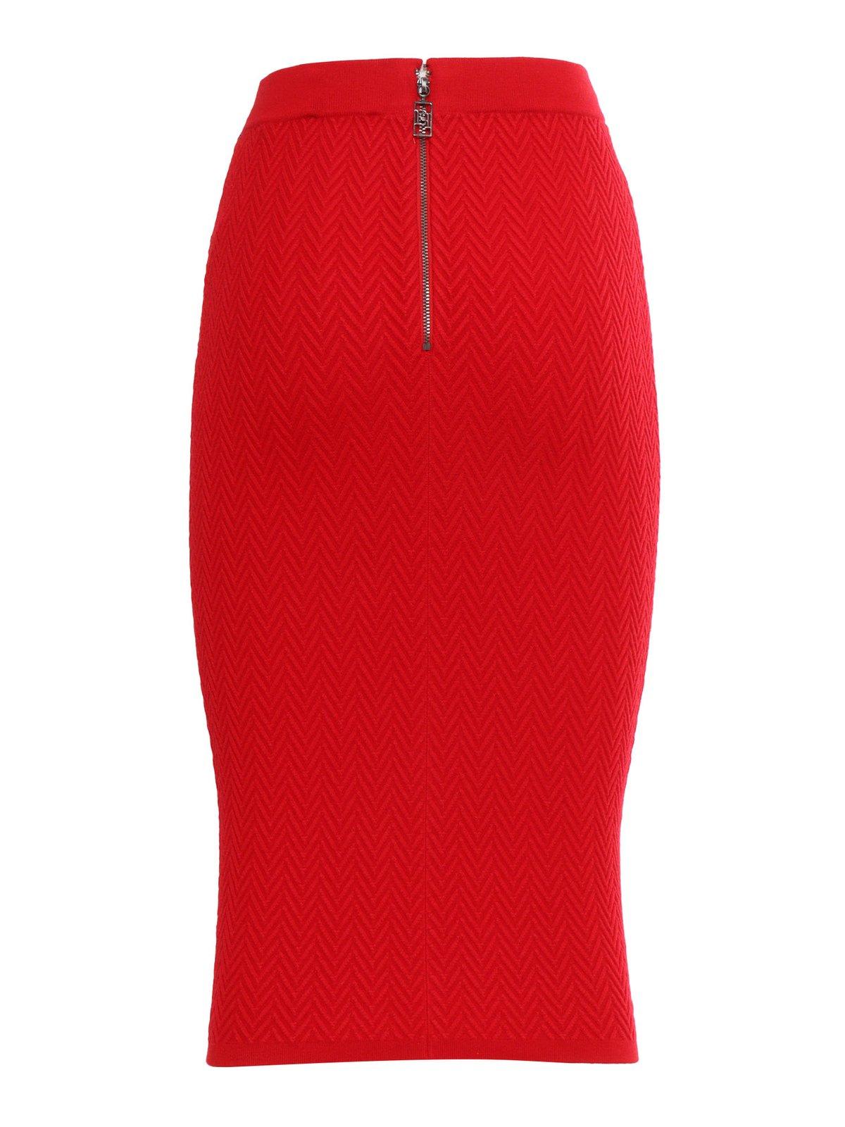 Elisabetta Franchi Textured Herringbone Midi Skirt With Chain Detail In Red
